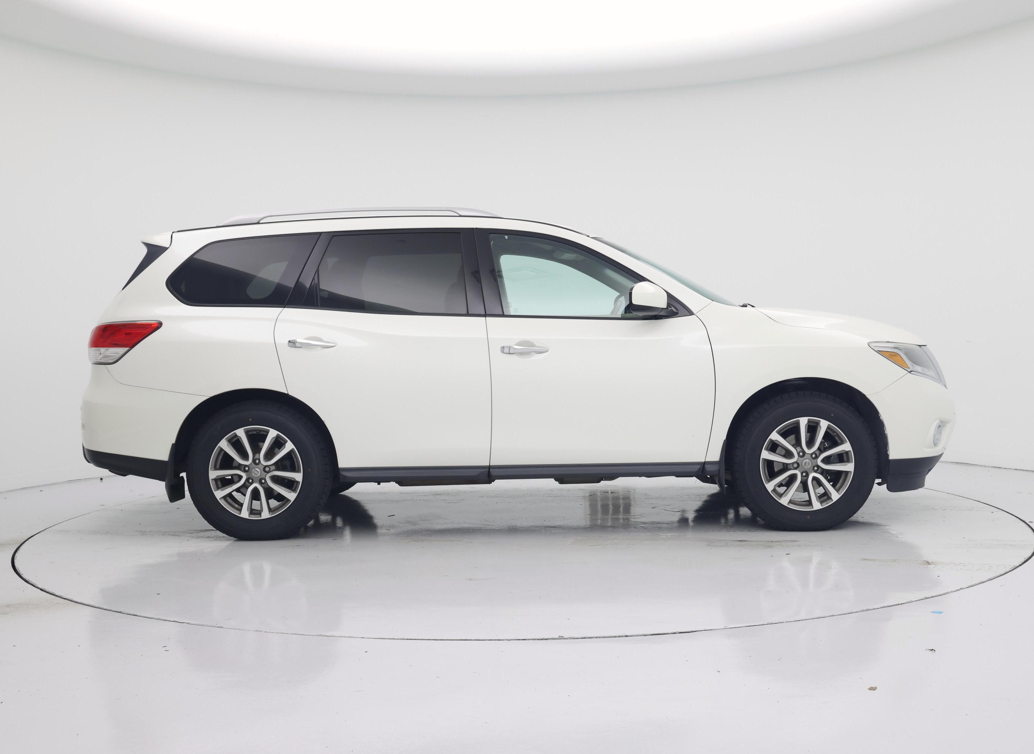 Thumbnail: 2015 Nissan Pathfinder - 7