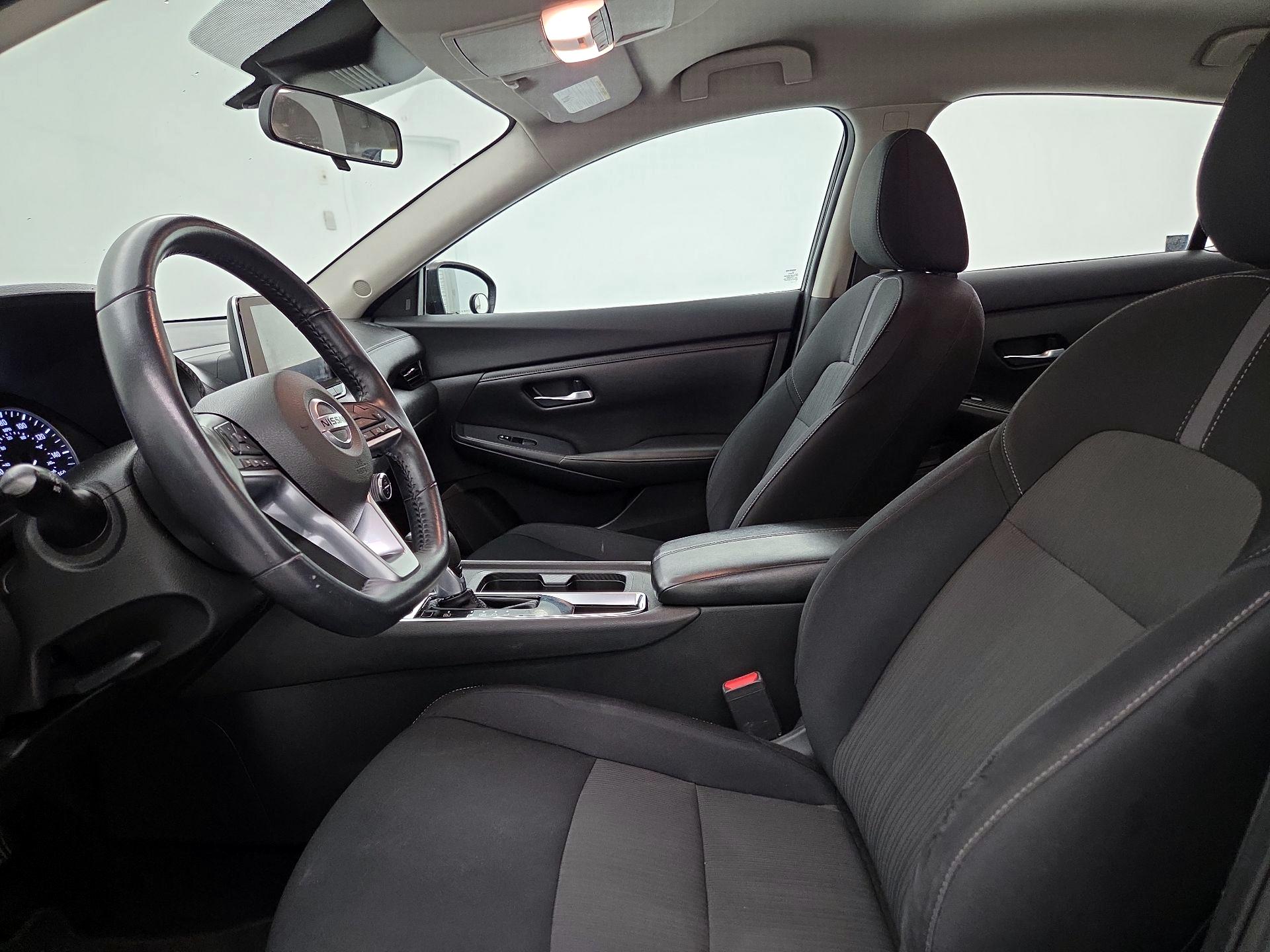 Thumbnail: 2020 Nissan Sentra - 11