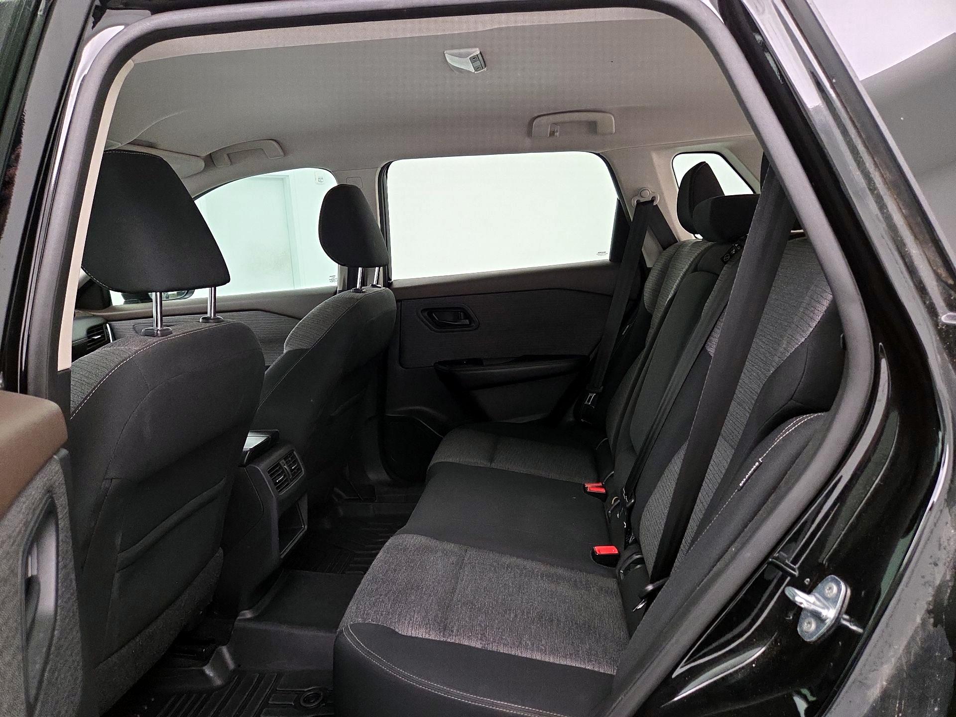 Thumbnail: 2021 Nissan Rogue - 19