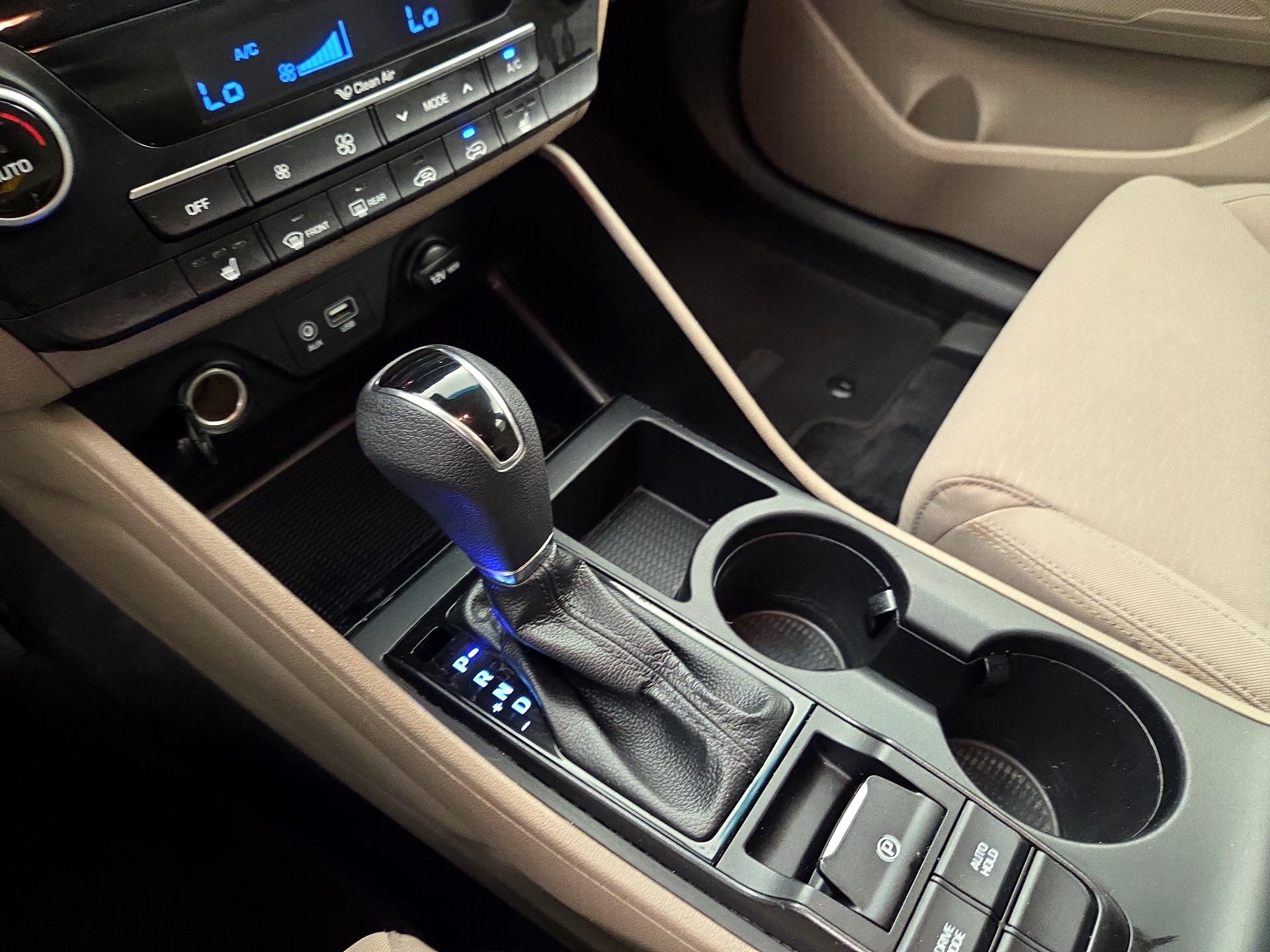Thumbnail: 2019 Hyundai Tucson - 17