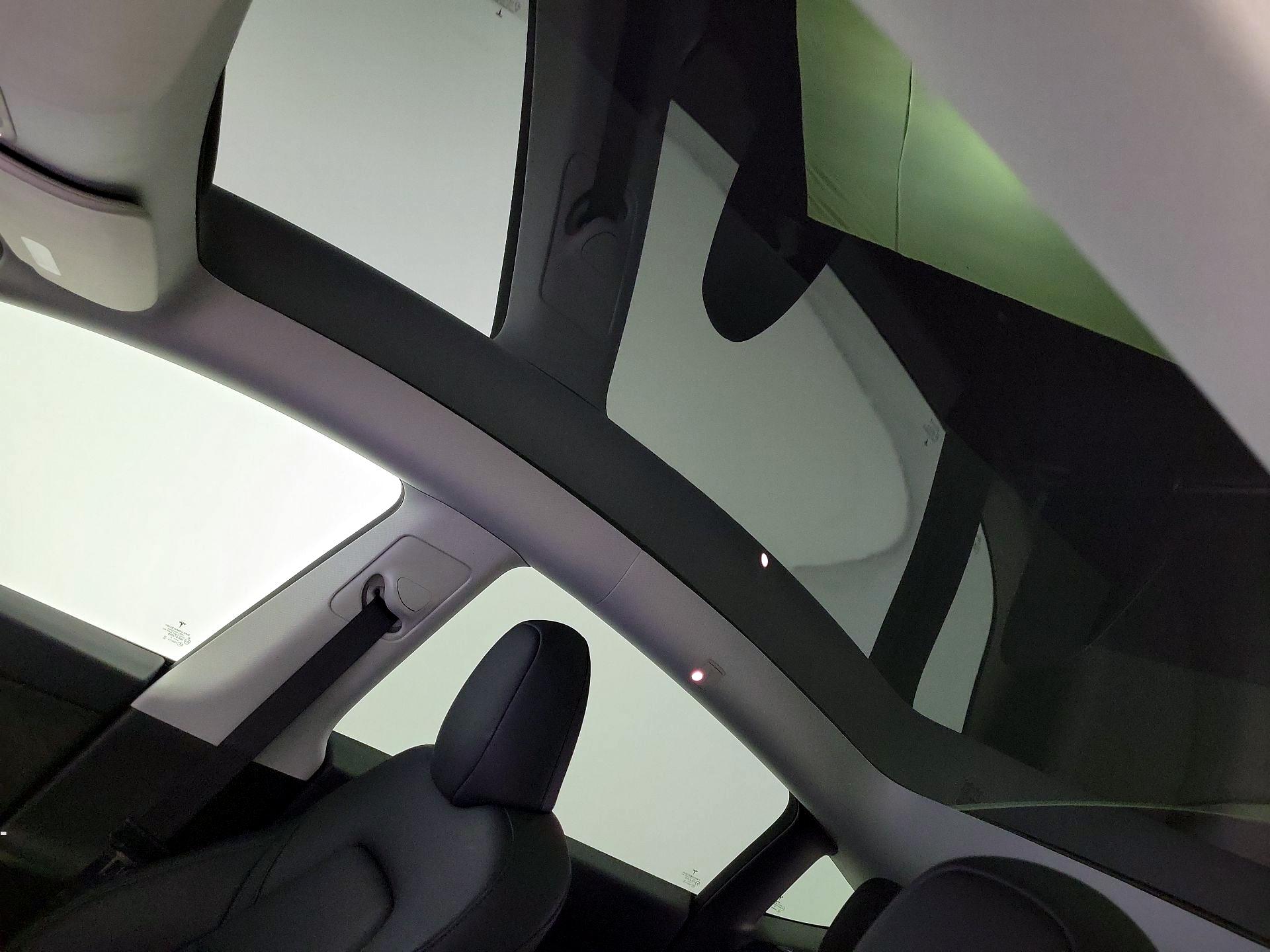 Thumbnail: 2023 Tesla Model Y - 18