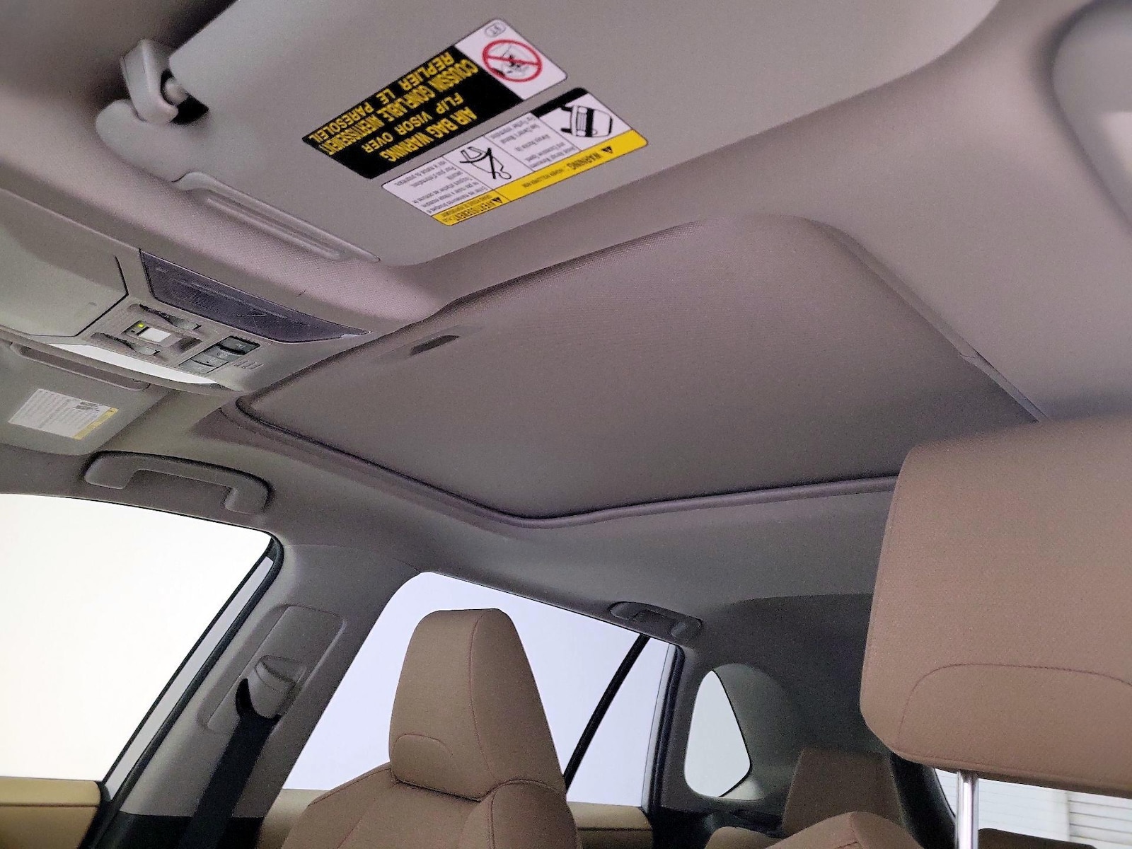 2020 Toyota RAV4 XLE - Photo 20