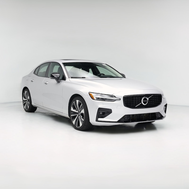 2022 Volvo S60 B5 Momentum