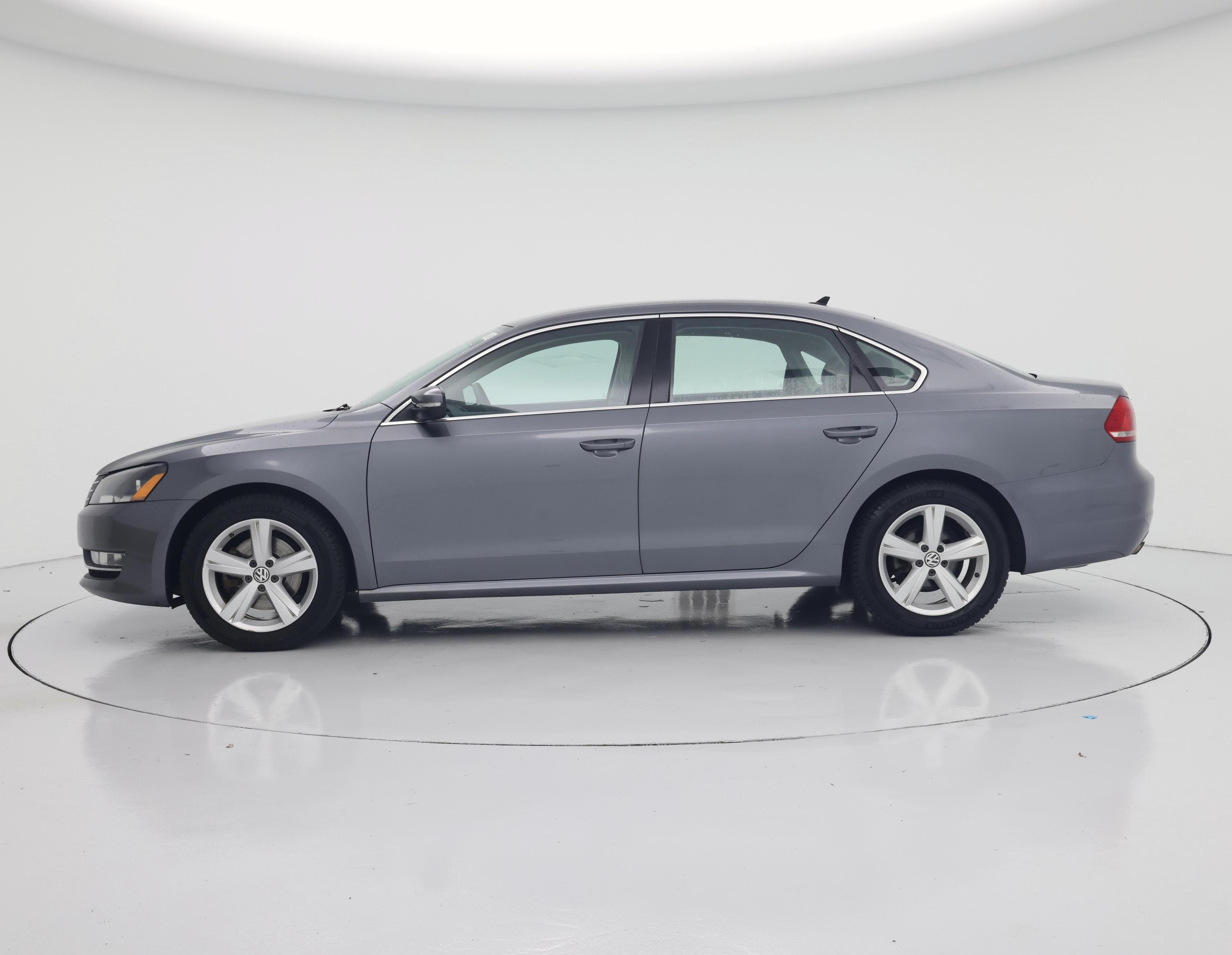 Thumbnail: 2015 Volkswagen Passat - 3