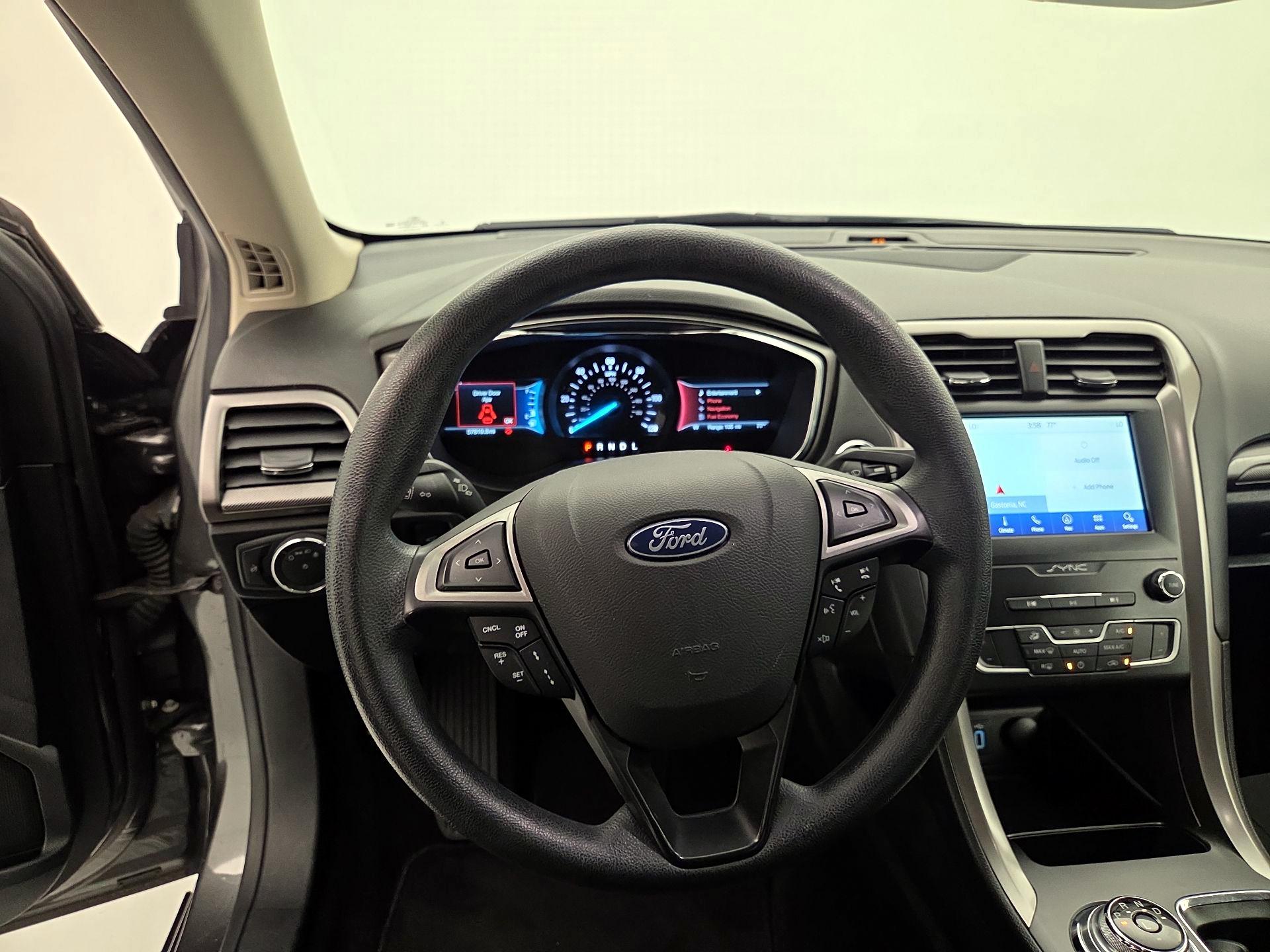 Thumbnail: 2019 Ford Fusion - 10