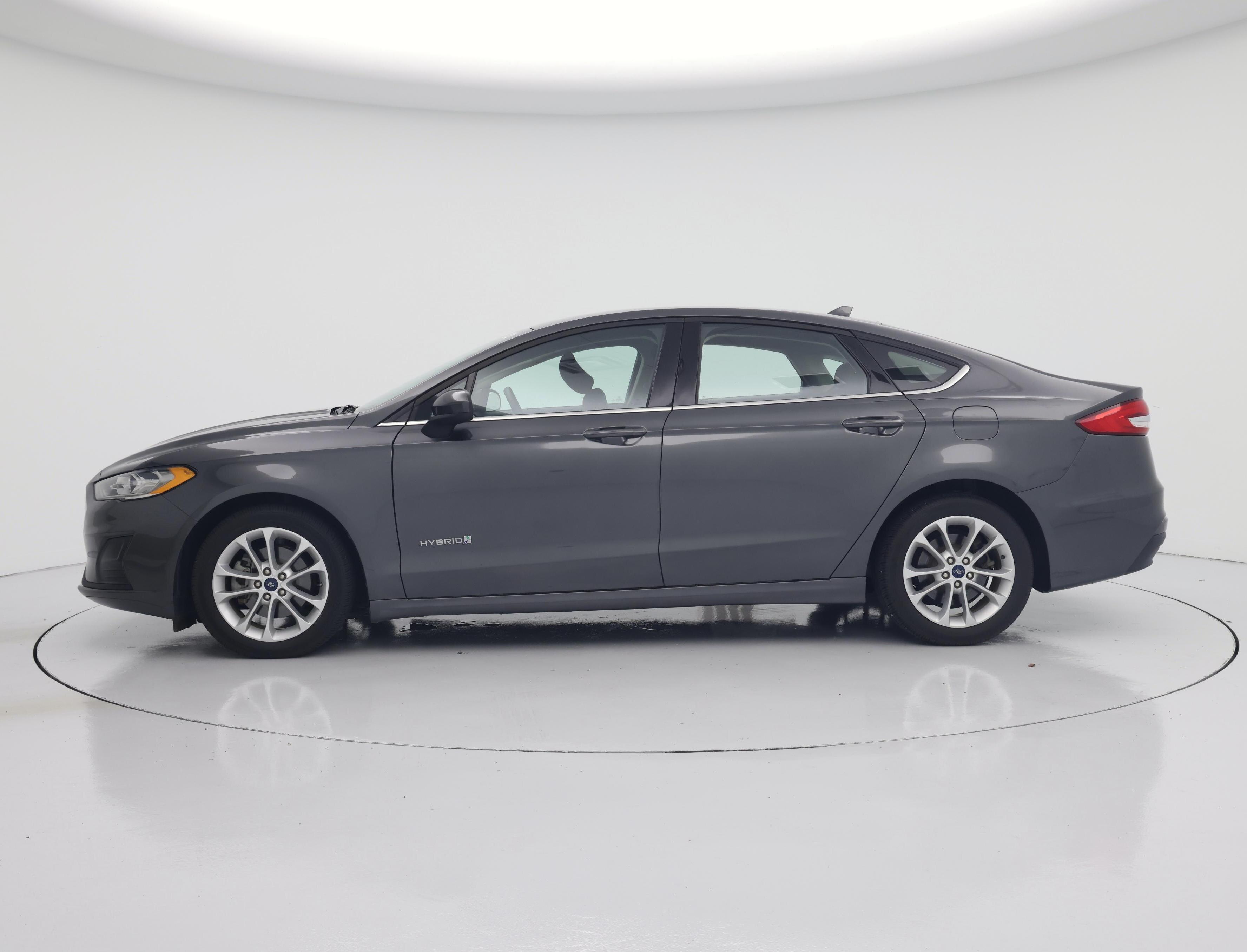 Thumbnail: 2019 Ford Fusion - 3