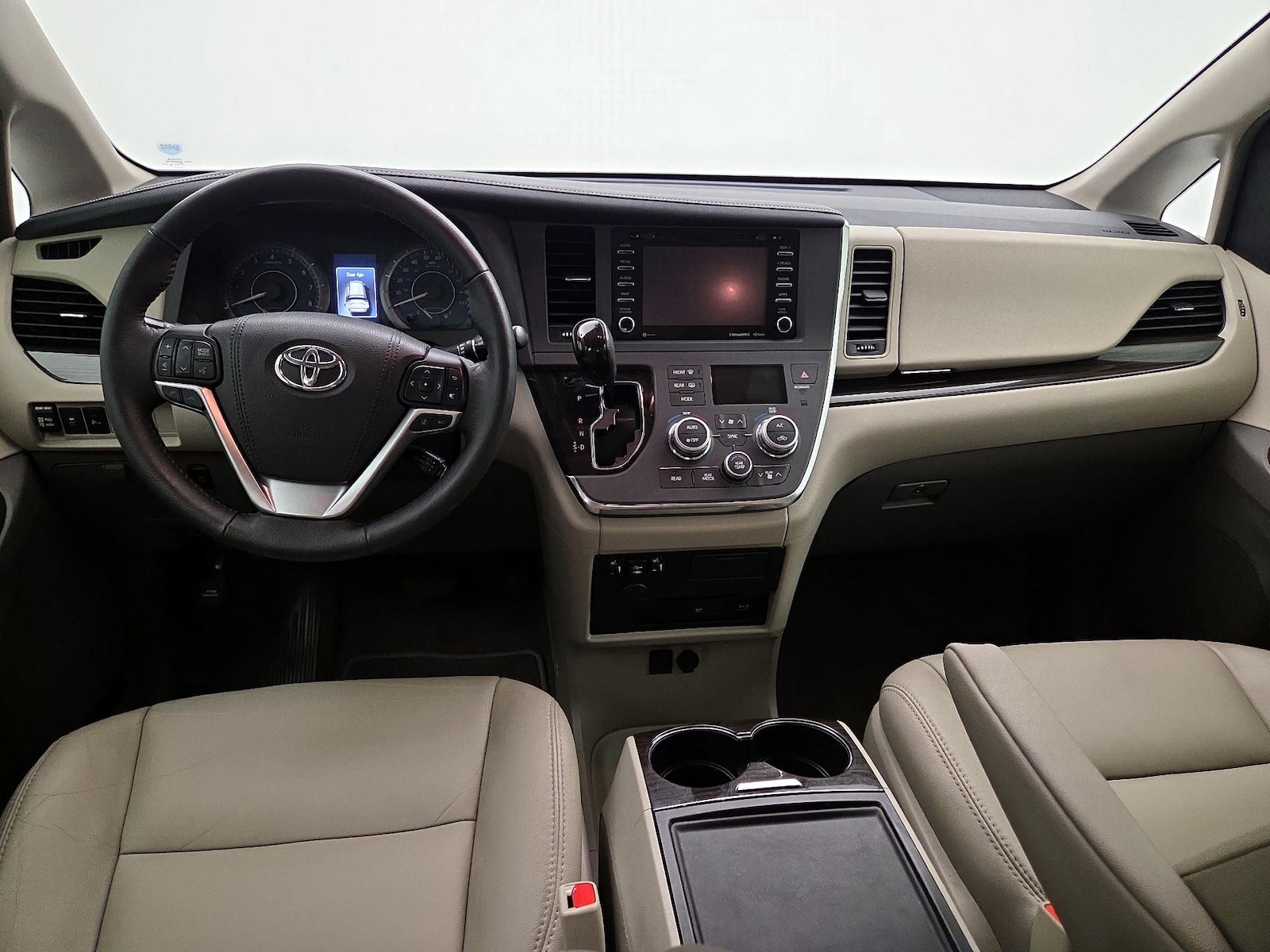 2018 Toyota Sienna XLE Premium - Photo 10