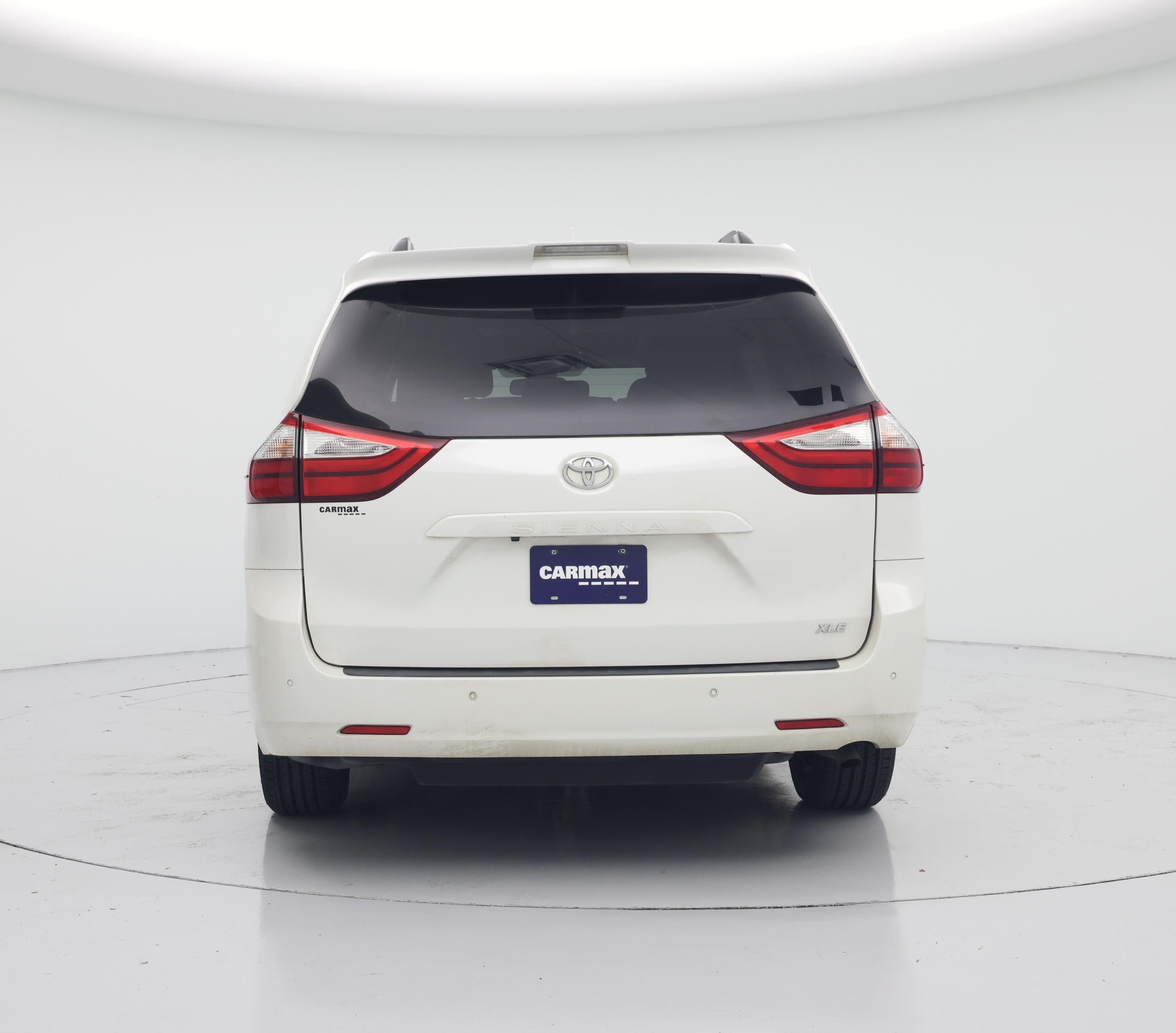 Thumbnail: 2018 Toyota Sienna - 6
