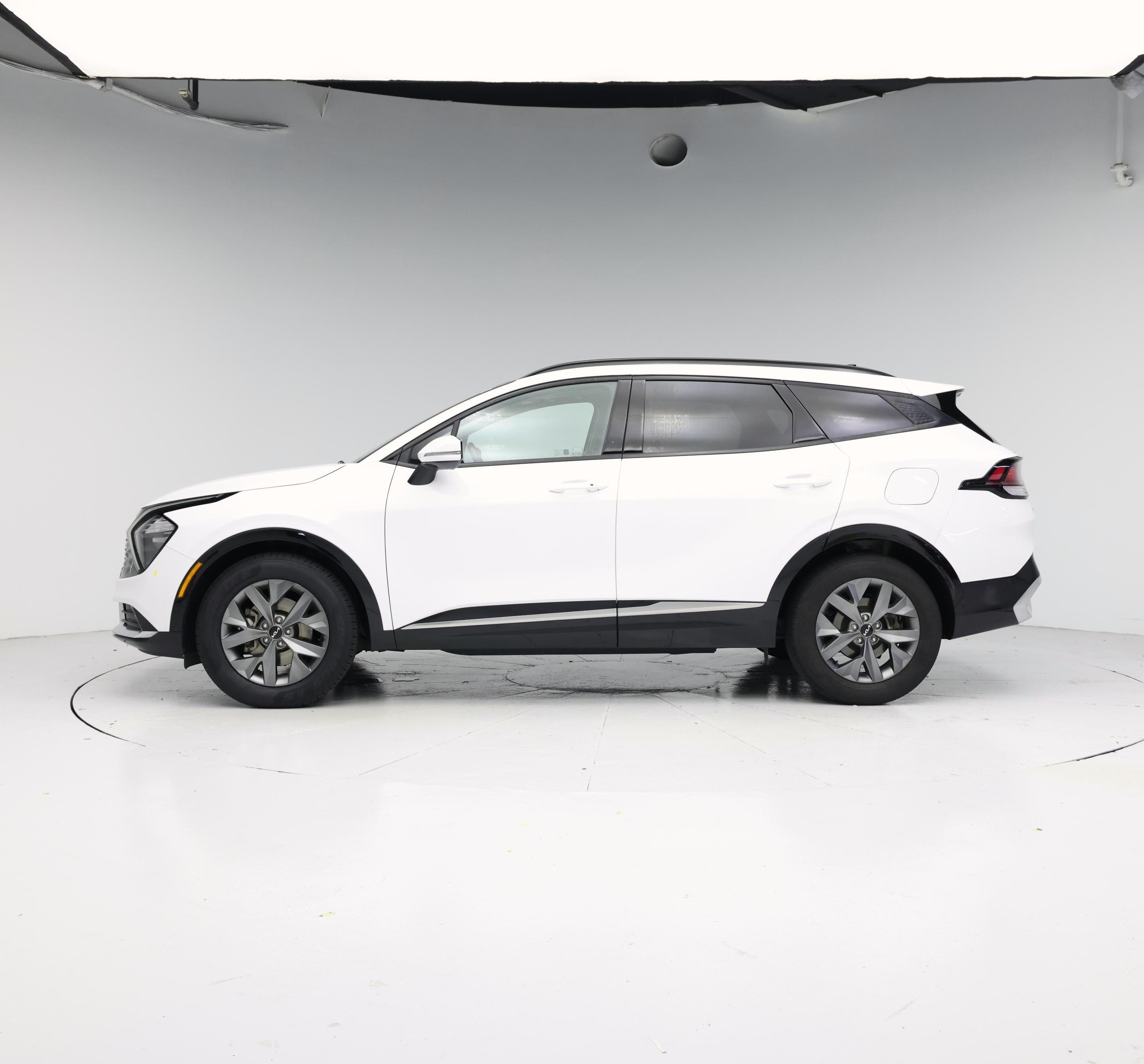 Thumbnail: 2023 Kia Sportage - 3