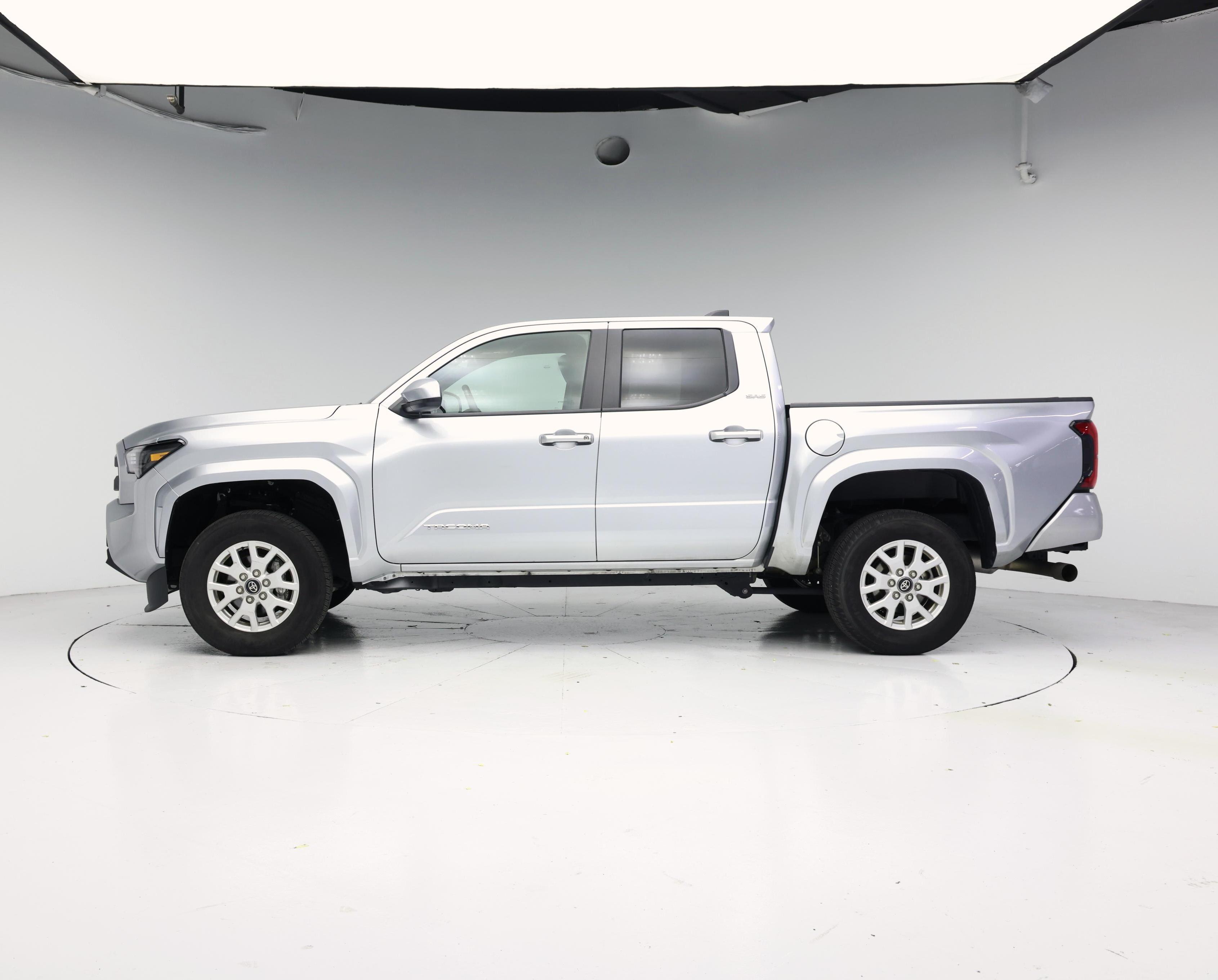 Thumbnail: 2024 Toyota Tacoma - 3