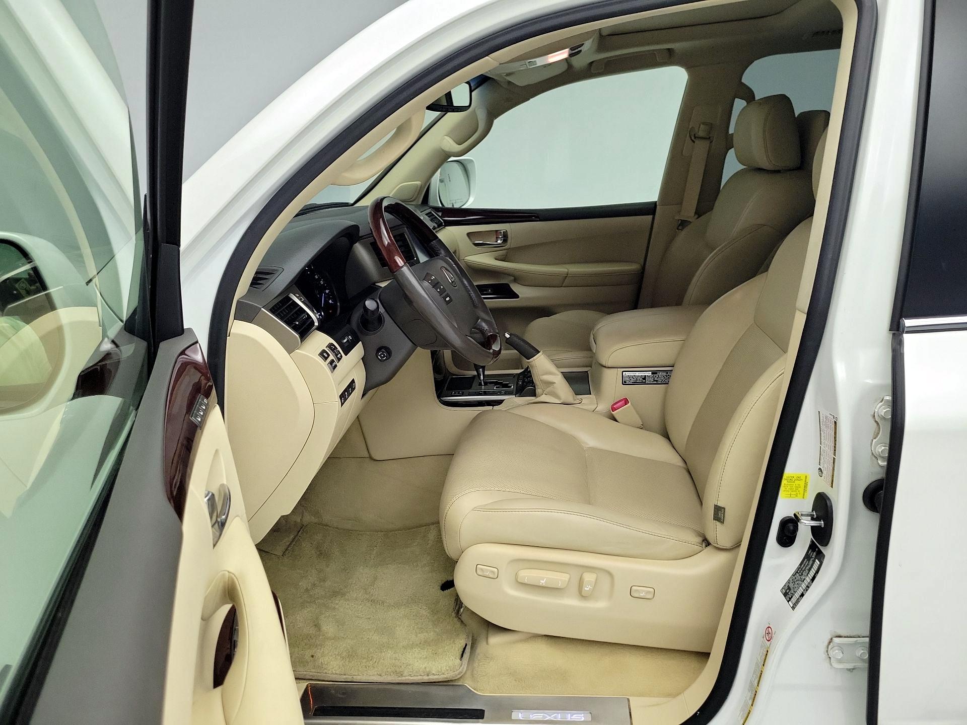 Thumbnail: 2015 Lexus LX - 11