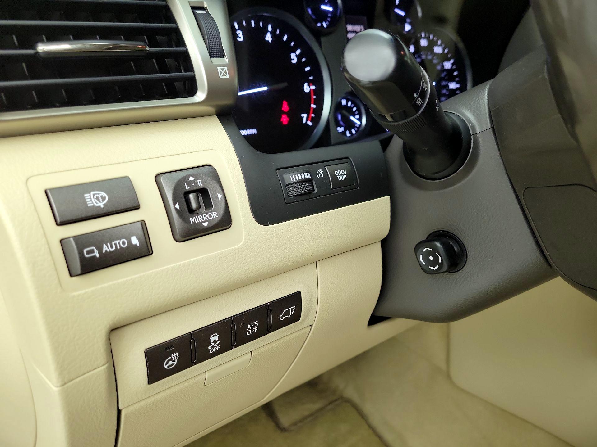 Thumbnail: 2015 Lexus LX - 13
