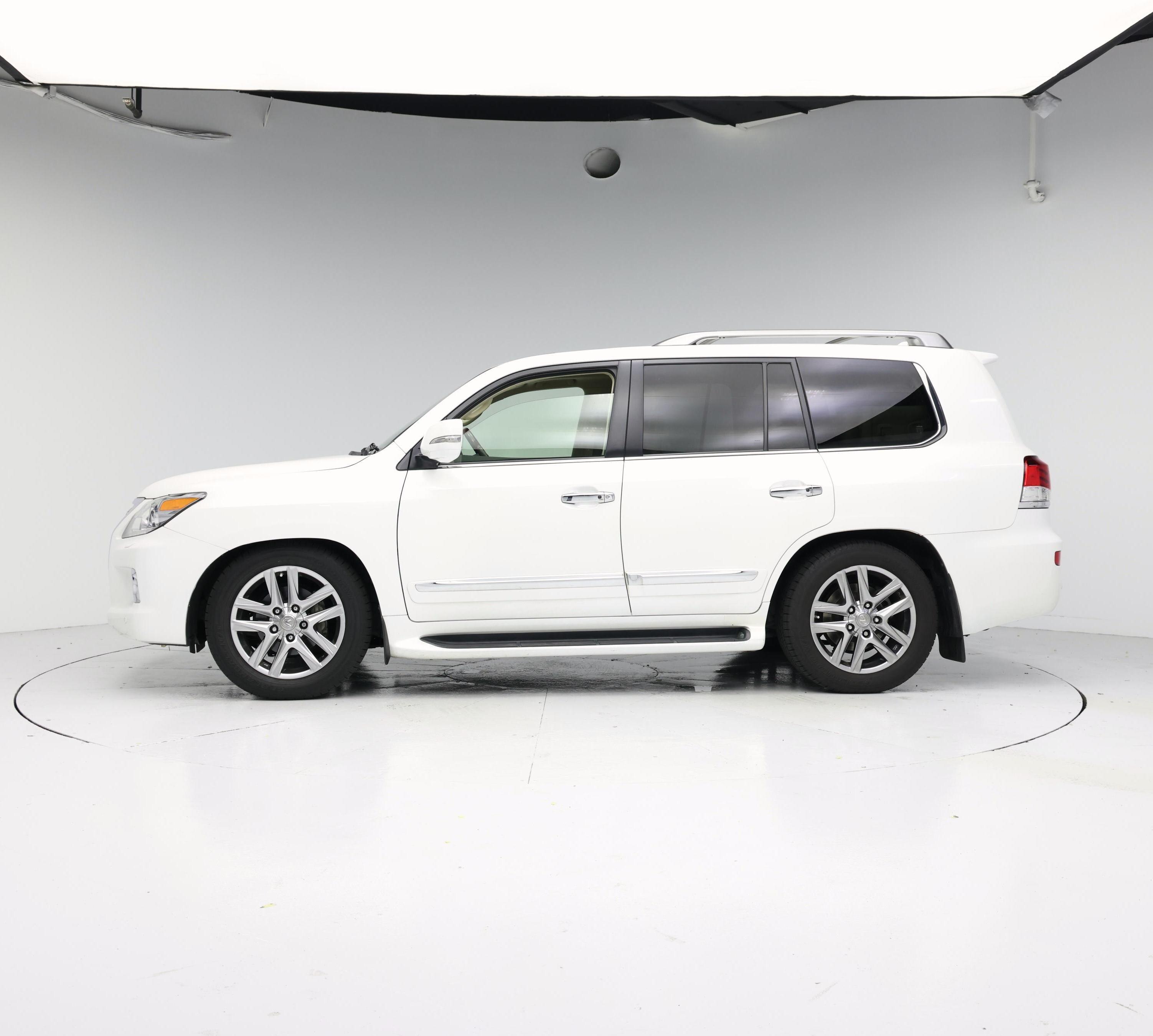 Thumbnail: 2015 Lexus LX - 3