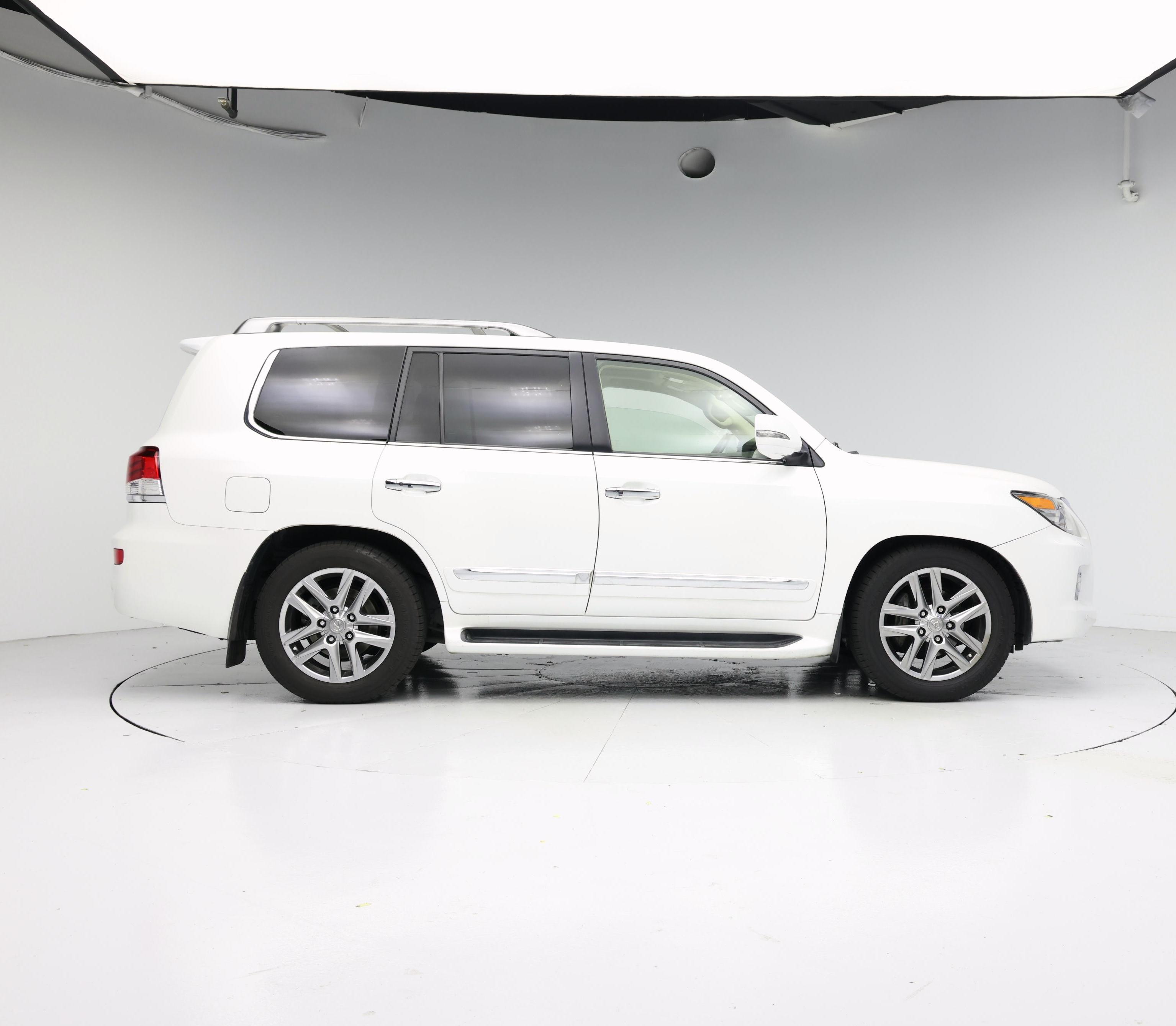 Thumbnail: 2015 Lexus LX - 7