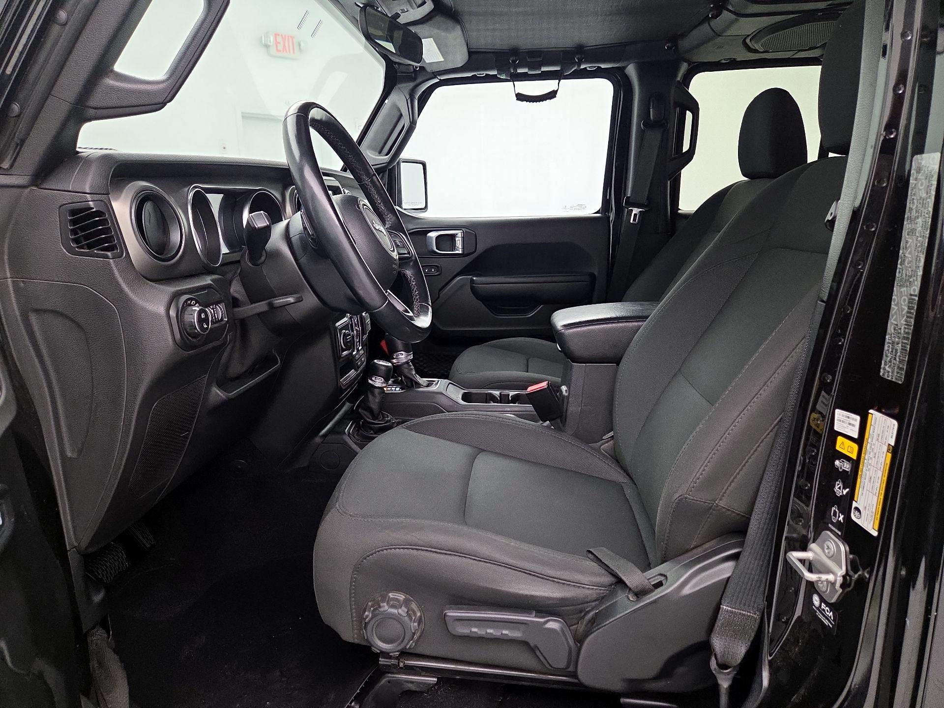 Thumbnail: 2021 Jeep Gladiator - 11