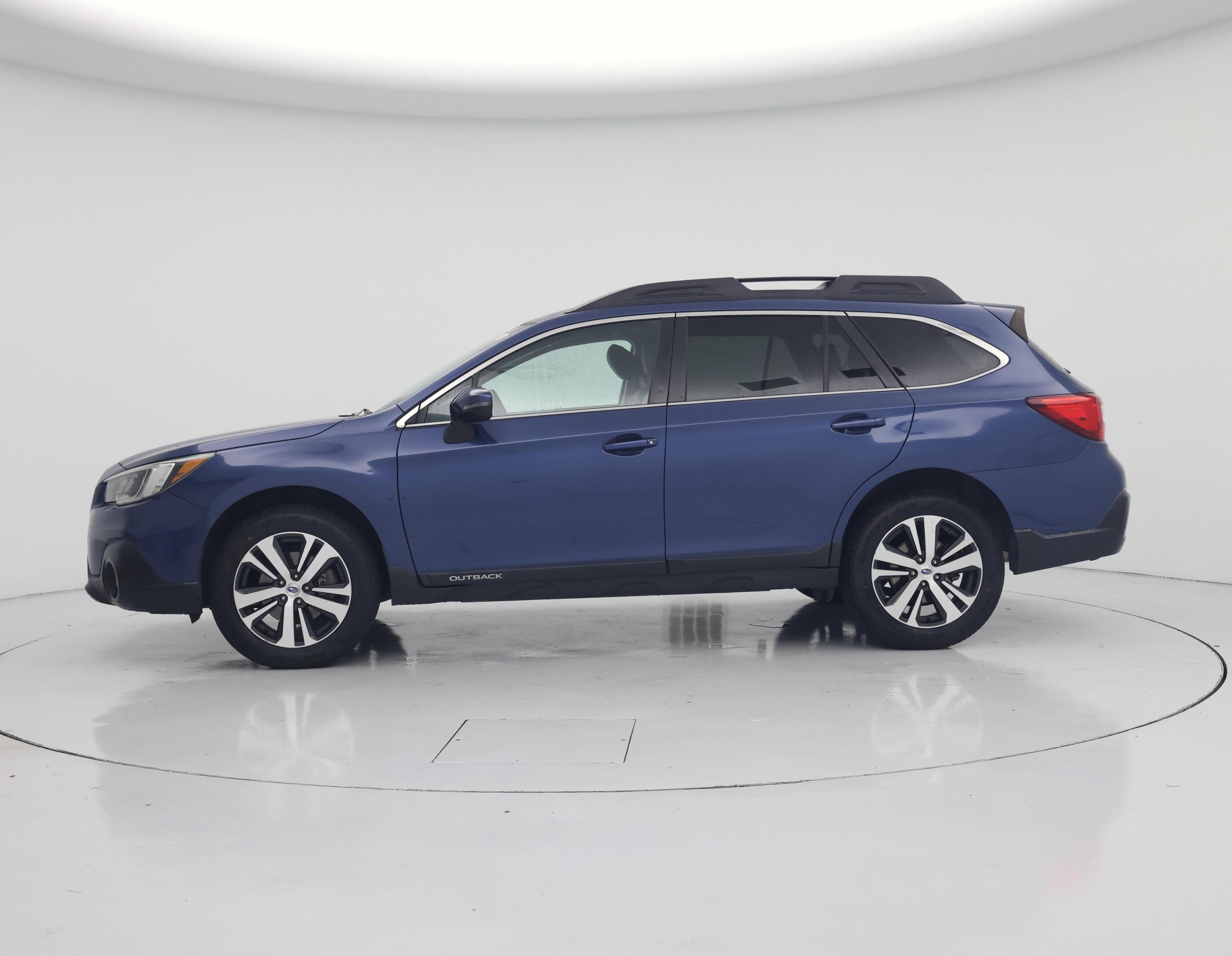 Thumbnail: 2019 Subaru Outback - 3
