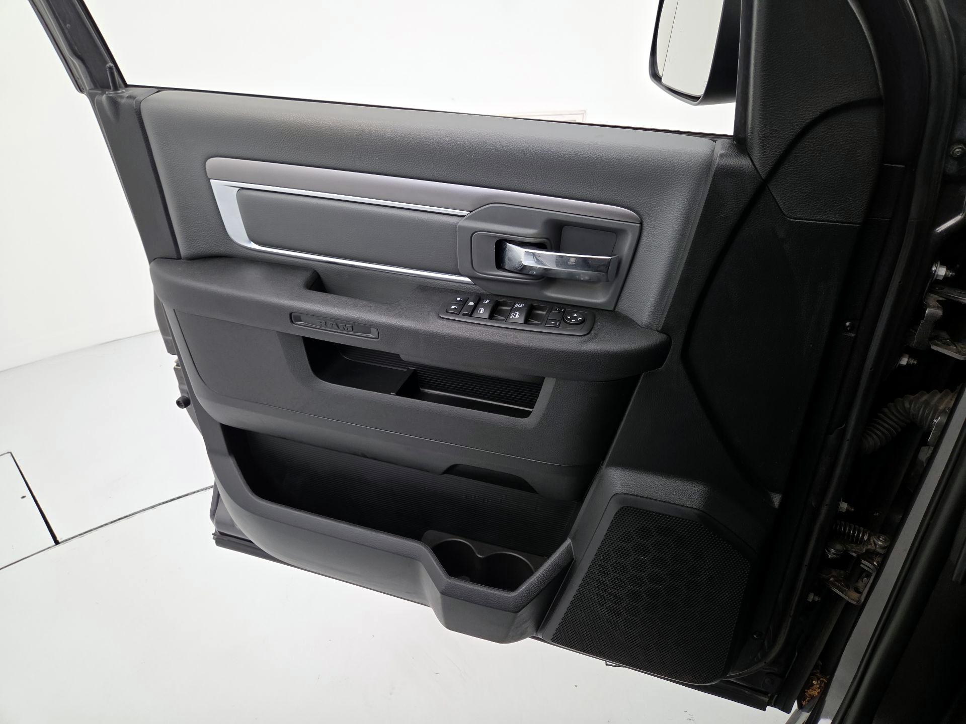 Thumbnail: 2022 RAM 1500 Classic - 12