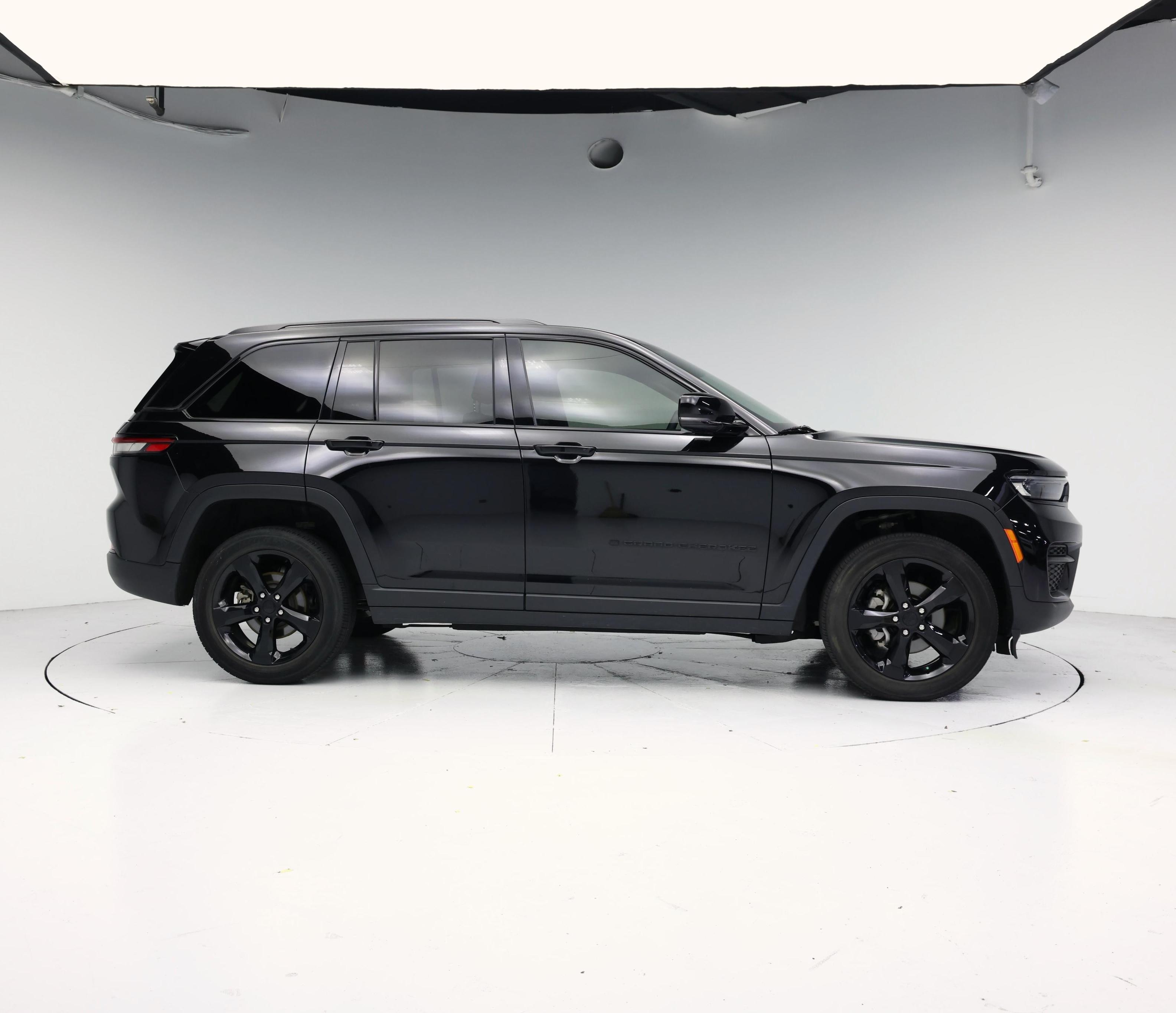 Thumbnail: 2024 Jeep Grand Cherokee - 7