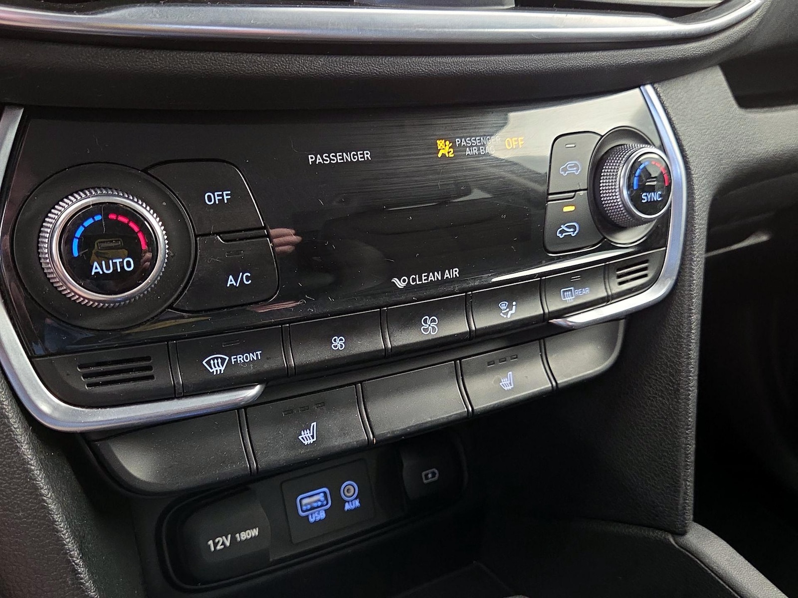 2019 Hyundai Santa Fe SEL Plus - Photo 17