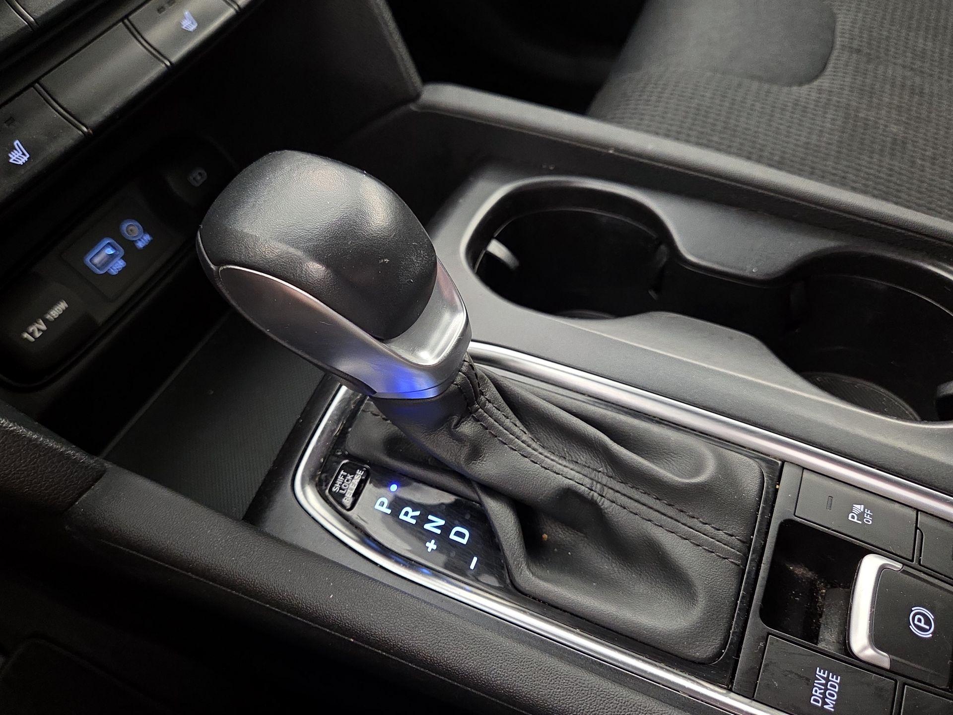 Thumbnail: 2019 Hyundai Santa Fe - 17