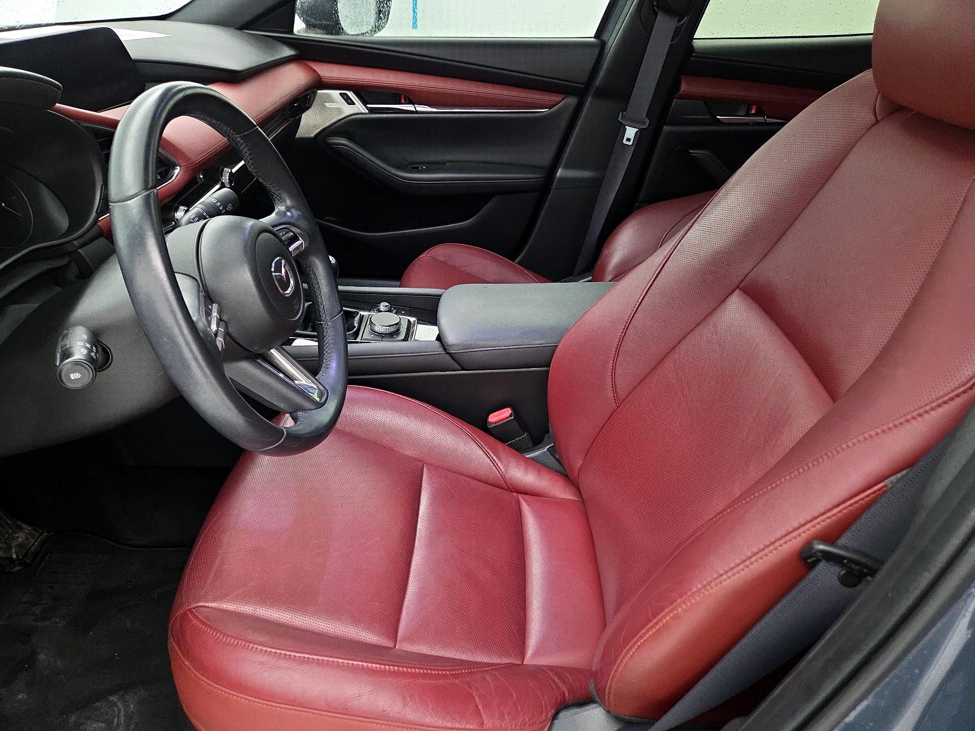 Thumbnail: 2021 Mazda Mazda3 - 11