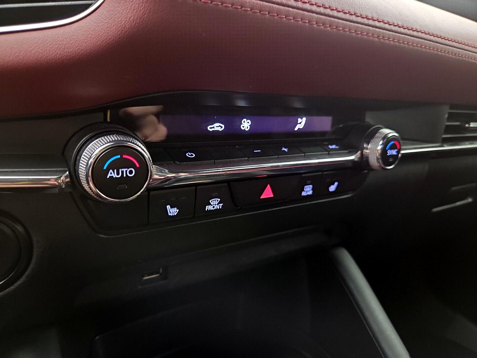 Thumbnail: 2021 Mazda Mazda3 - 16