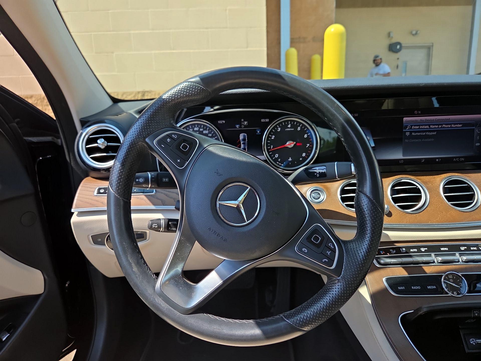 Thumbnail: 2018 Mercedes-Benz E-Class - 10