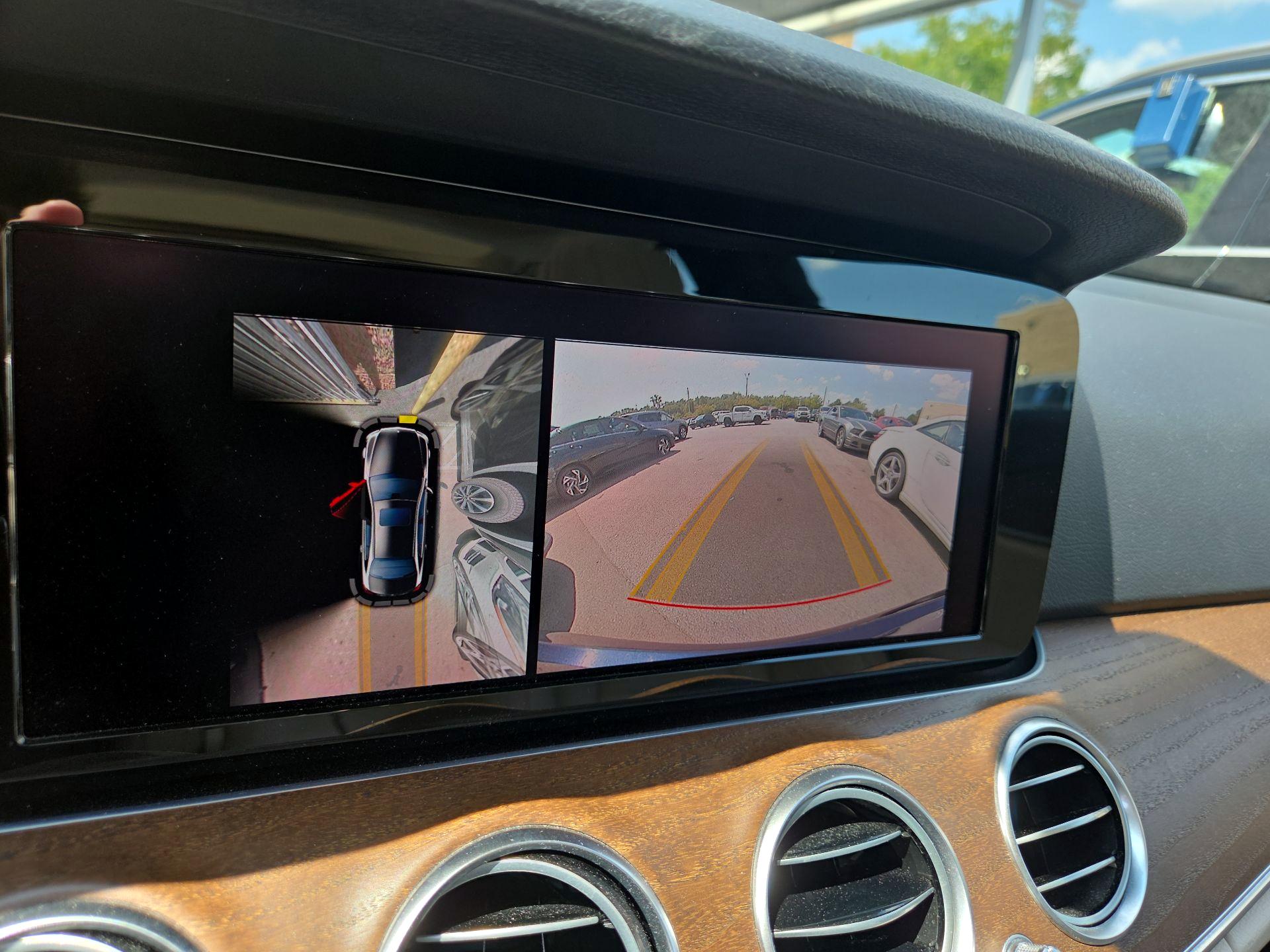 Thumbnail: 2018 Mercedes-Benz E-Class - 14