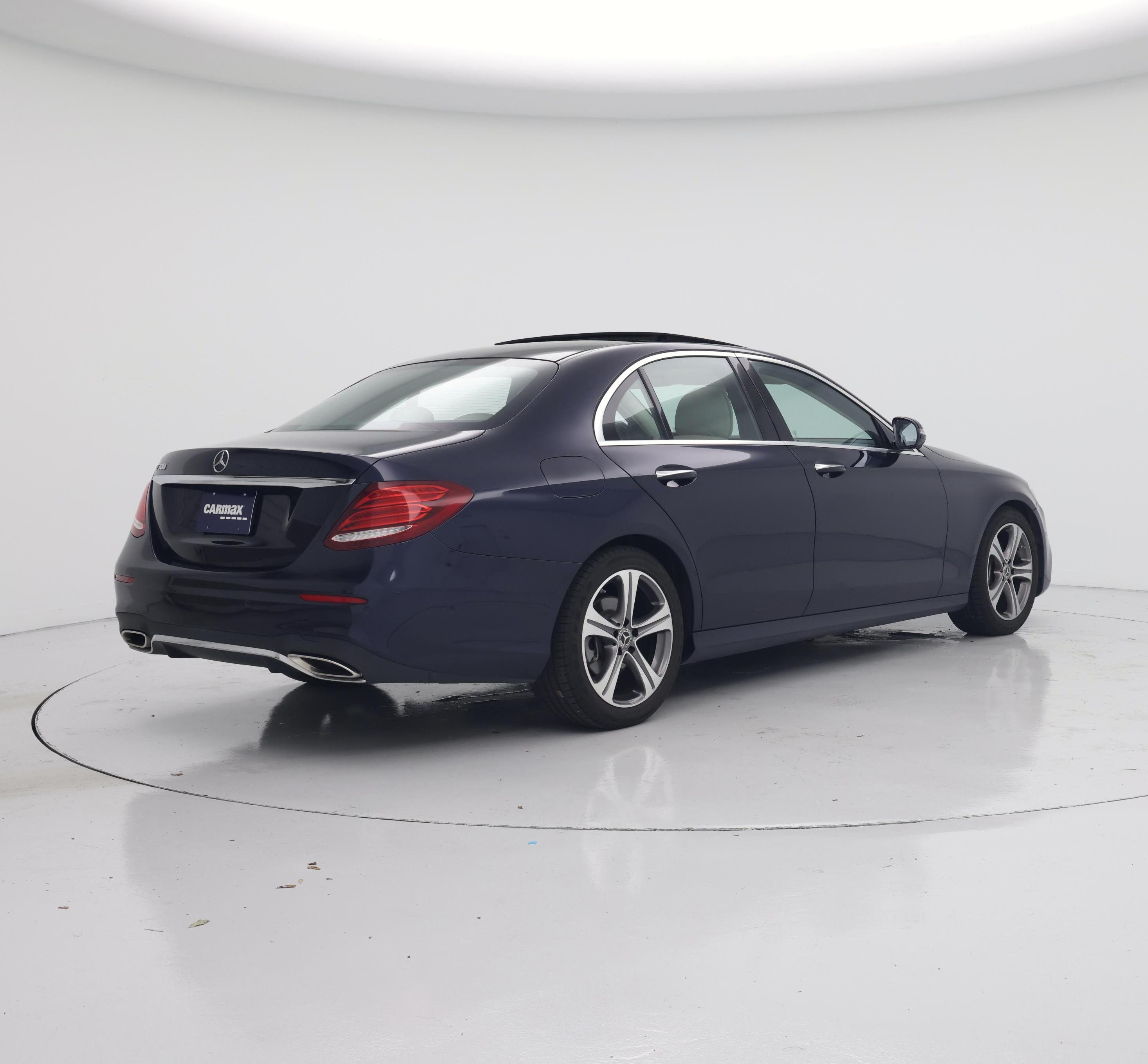 Thumbnail: 2018 Mercedes-Benz E-Class - 8
