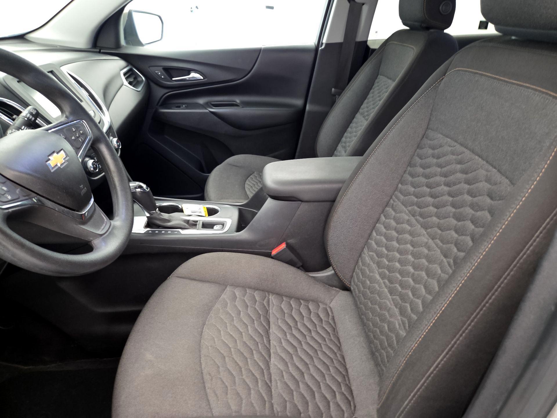 Thumbnail: 2018 Chevrolet Equinox - 11