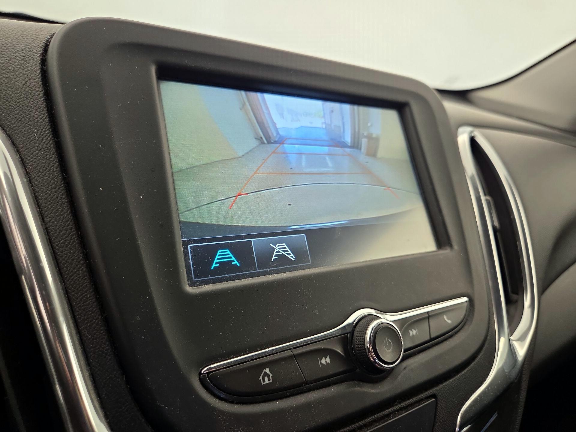 Thumbnail: 2018 Chevrolet Equinox - 14