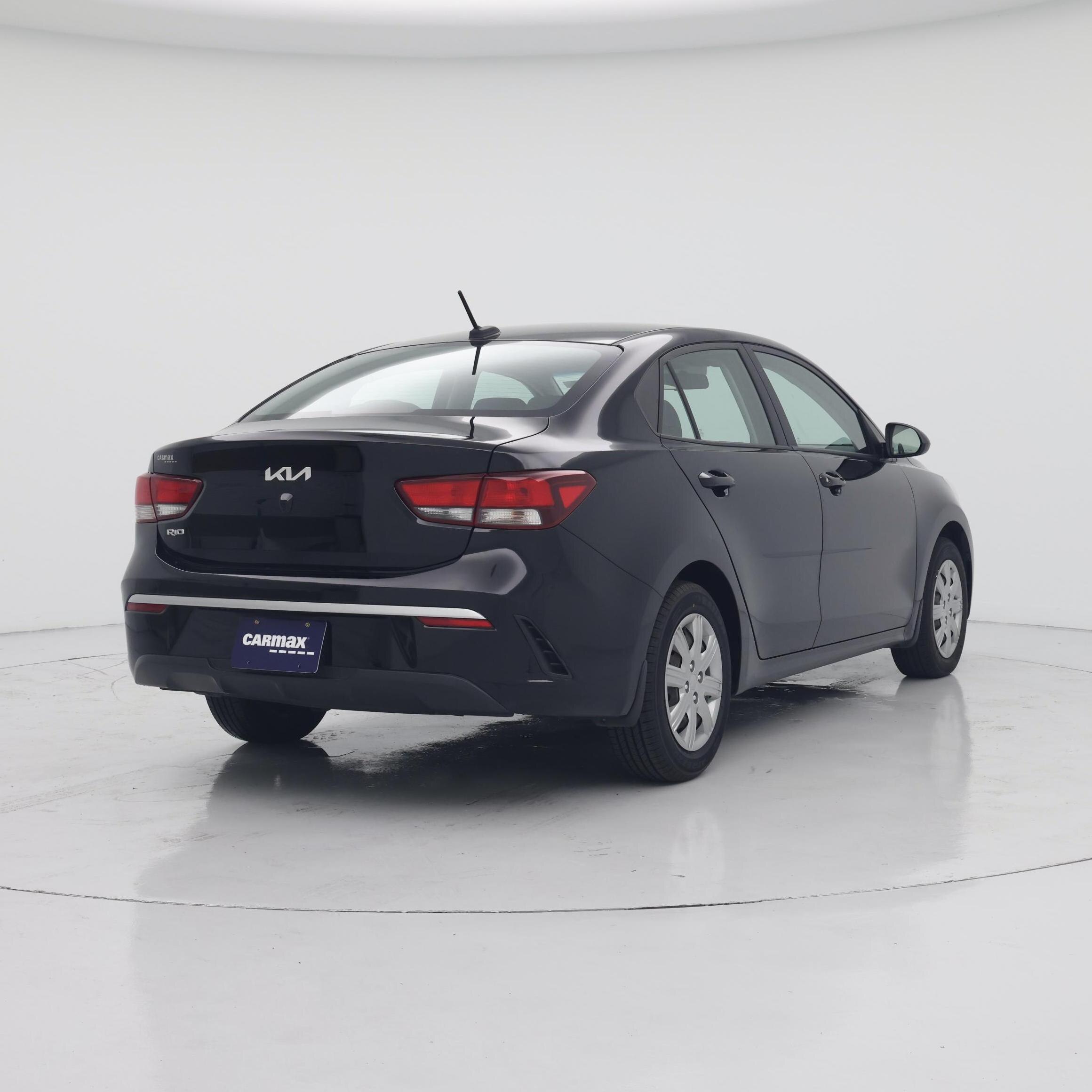Thumbnail: 2022 Kia Rio - 8