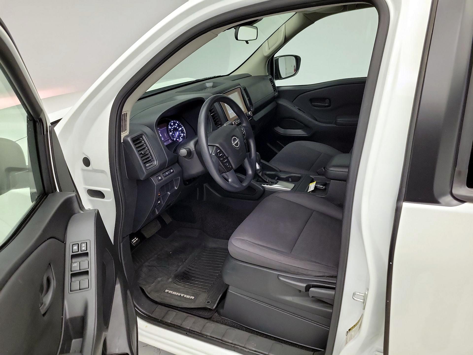 Thumbnail: 2022 Nissan Frontier - 11