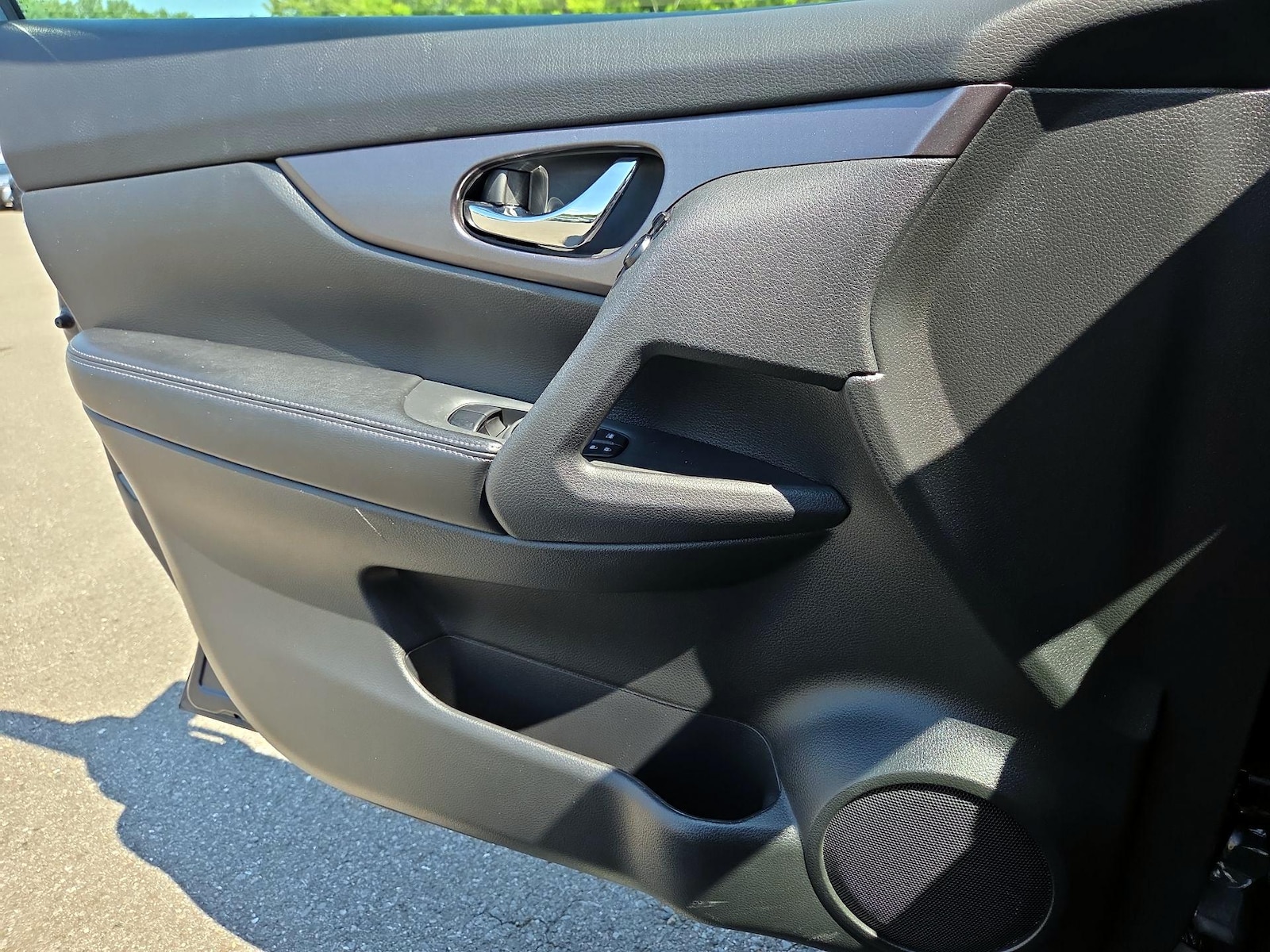 2016 Nissan Rogue SV - Photo 13