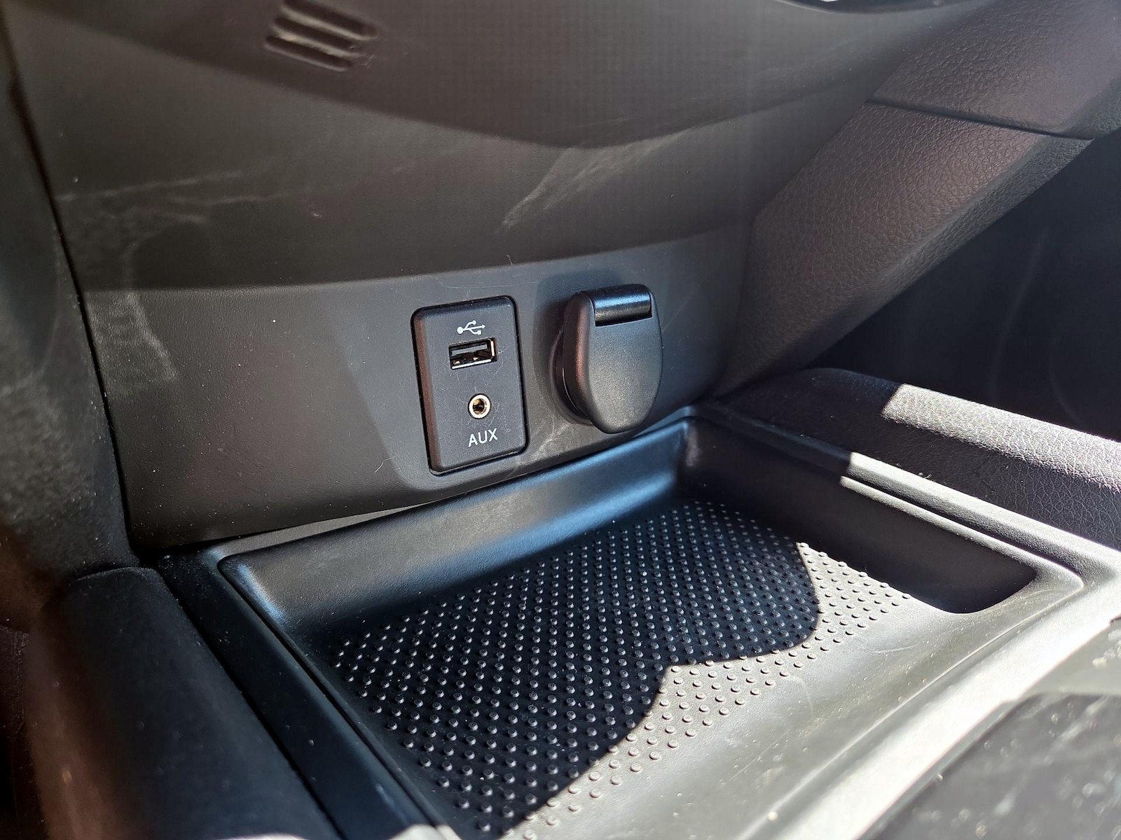 2016 Nissan Rogue SV - Photo 19