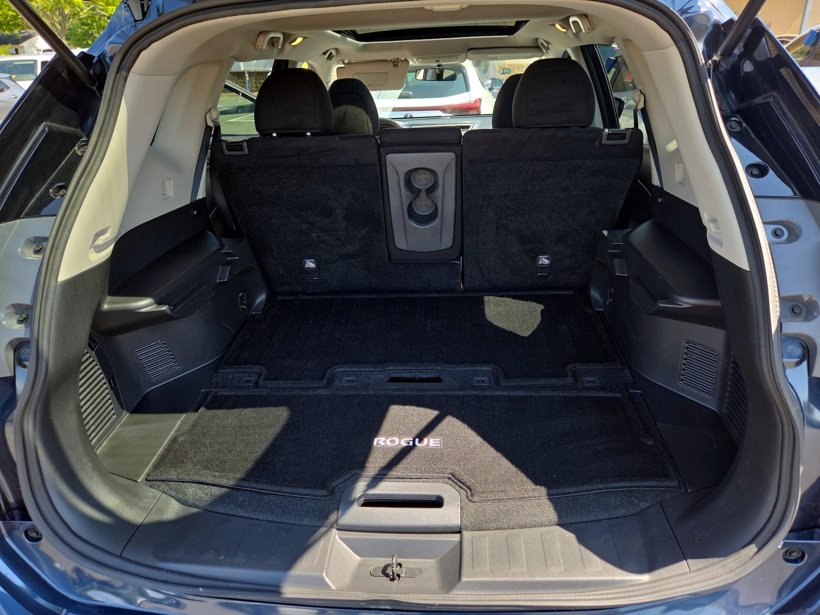2016 Nissan Rogue SV - Photo 22