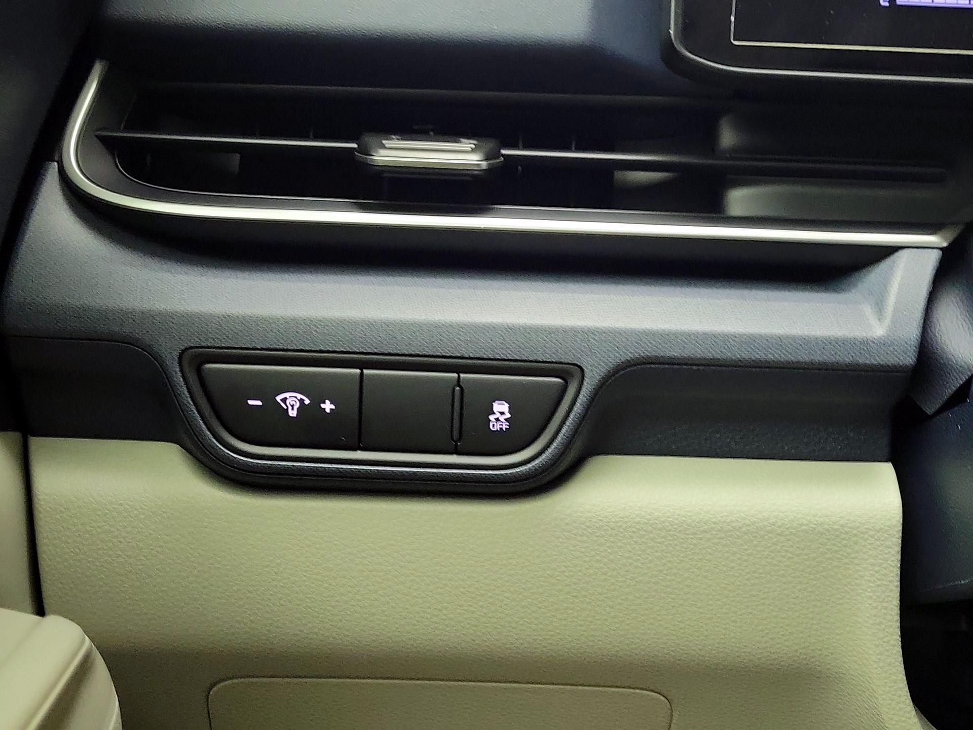 Thumbnail: 2026 Kia Carnival - 13