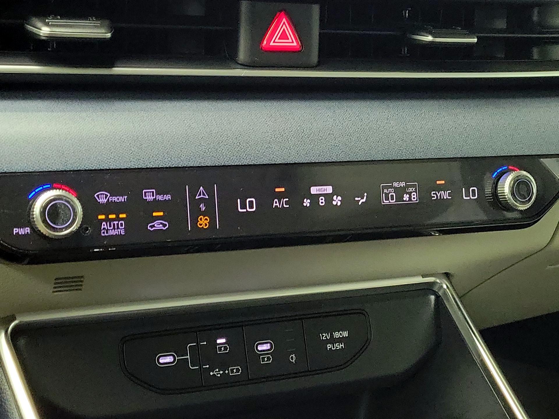 Thumbnail: 2026 Kia Carnival - 16