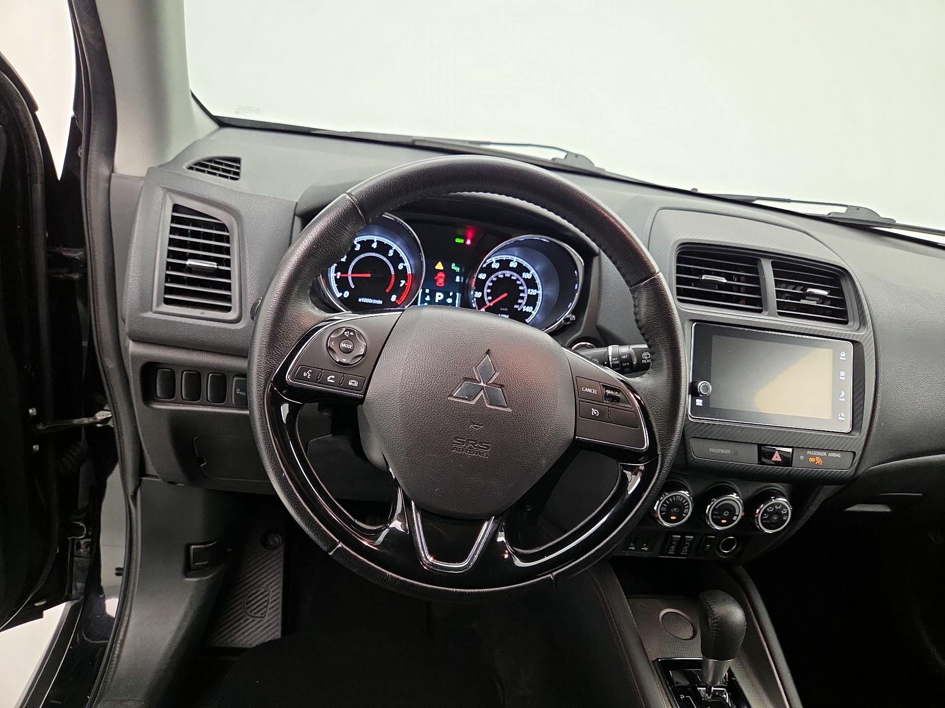 Thumbnail: 2019 Mitsubishi Outlander Sport - 10