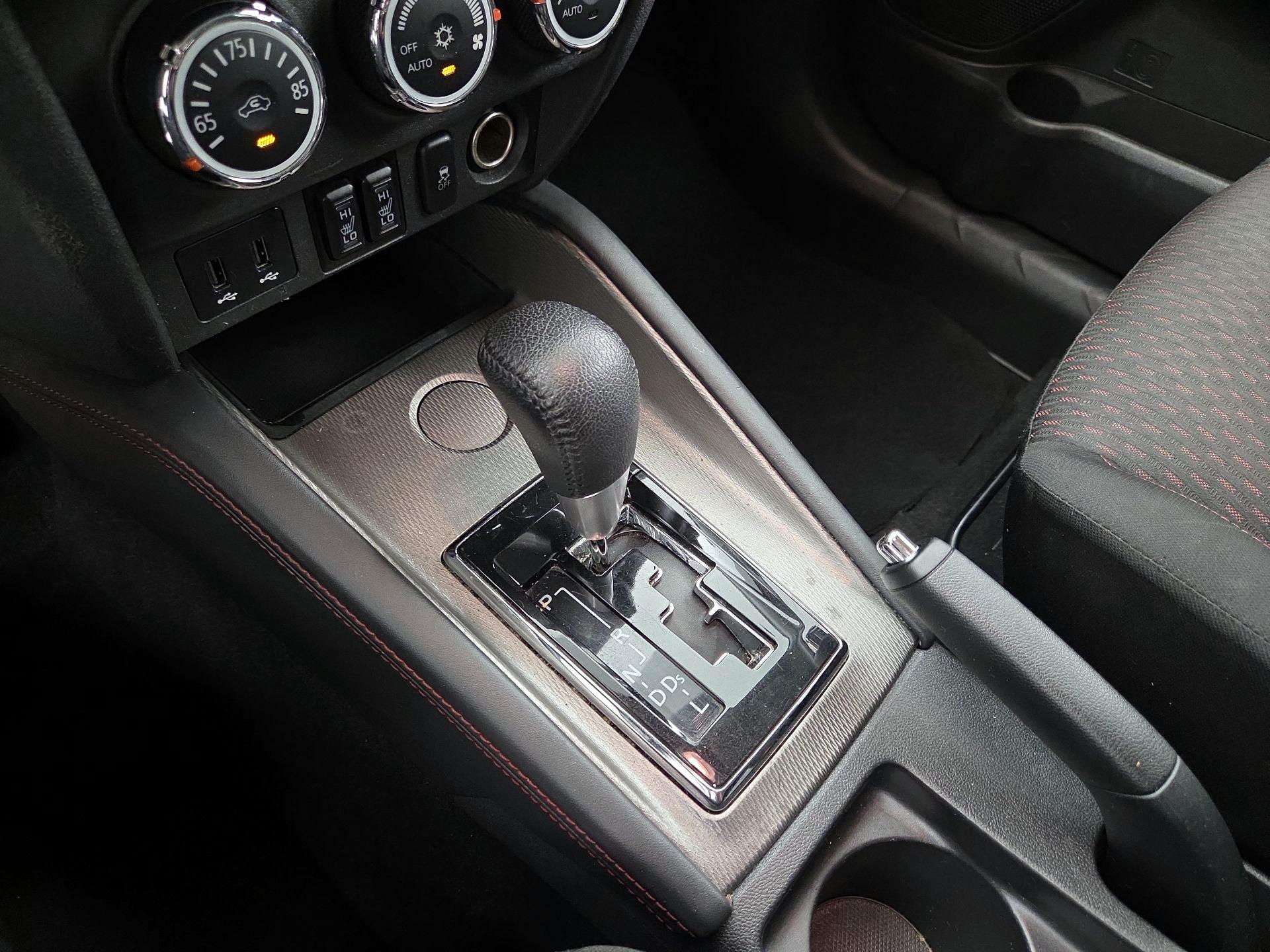 Thumbnail: 2019 Mitsubishi Outlander Sport - 17