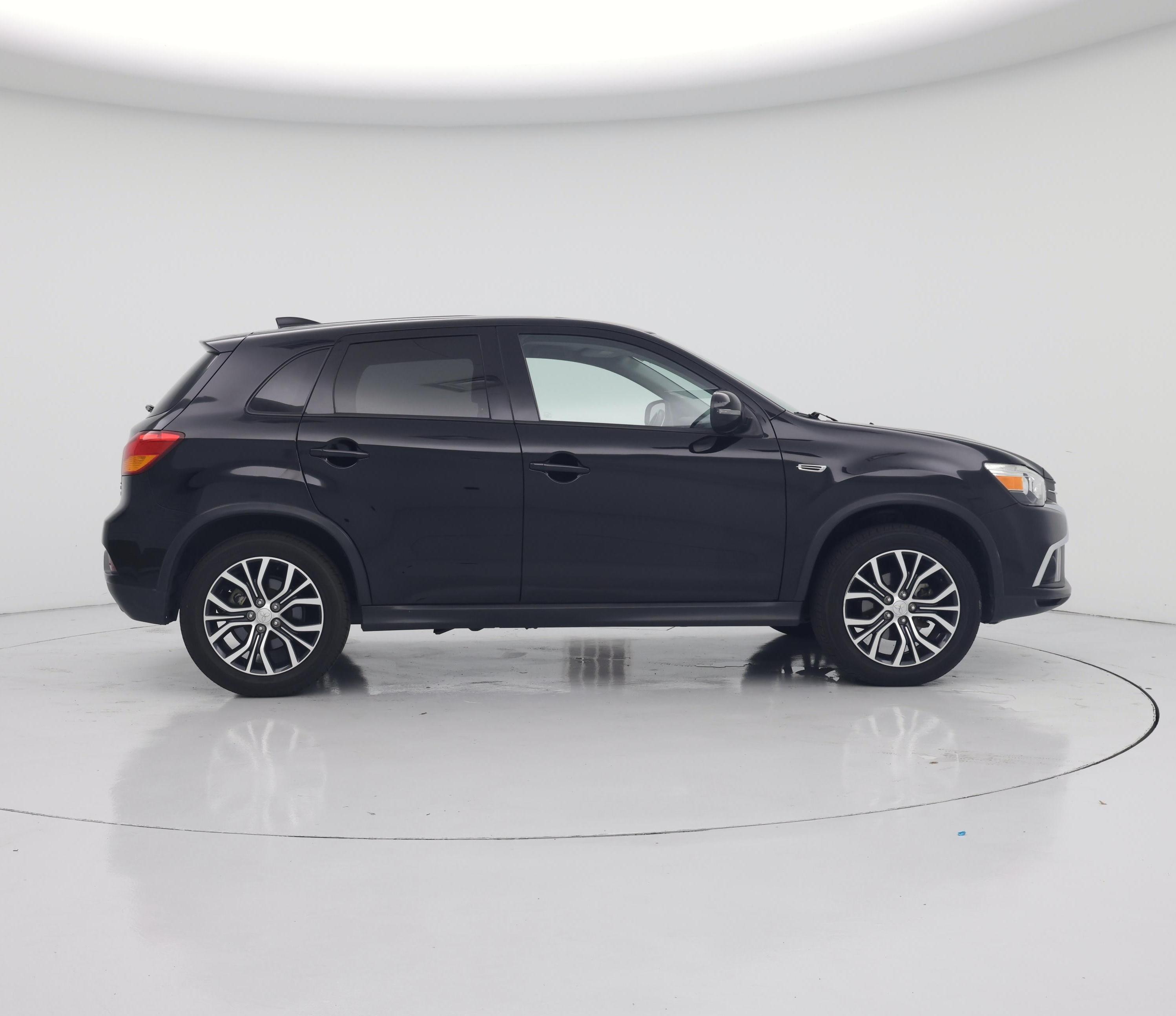 Thumbnail: 2019 Mitsubishi Outlander Sport - 7