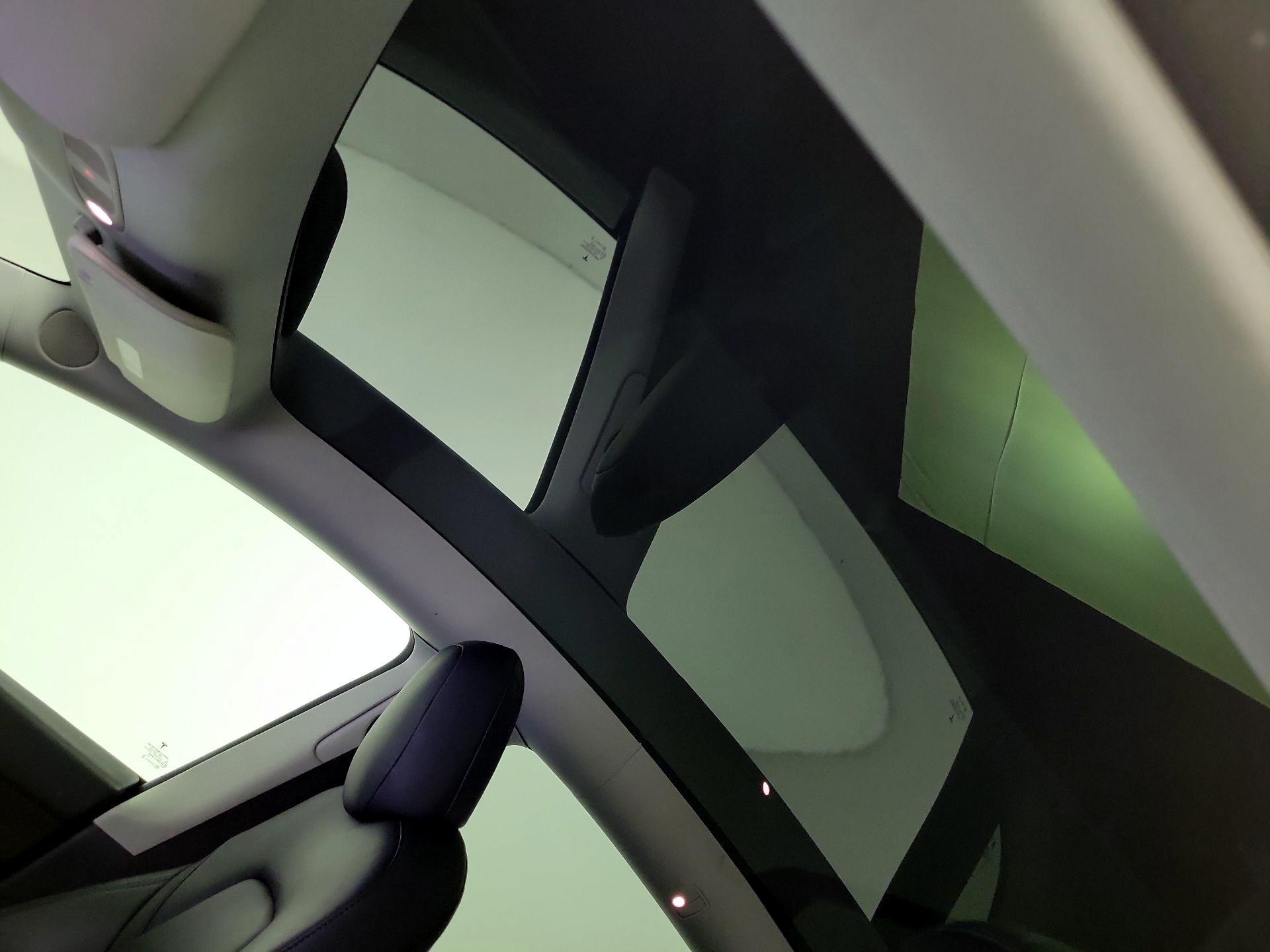 Thumbnail: 2022 Tesla Model Y - 18