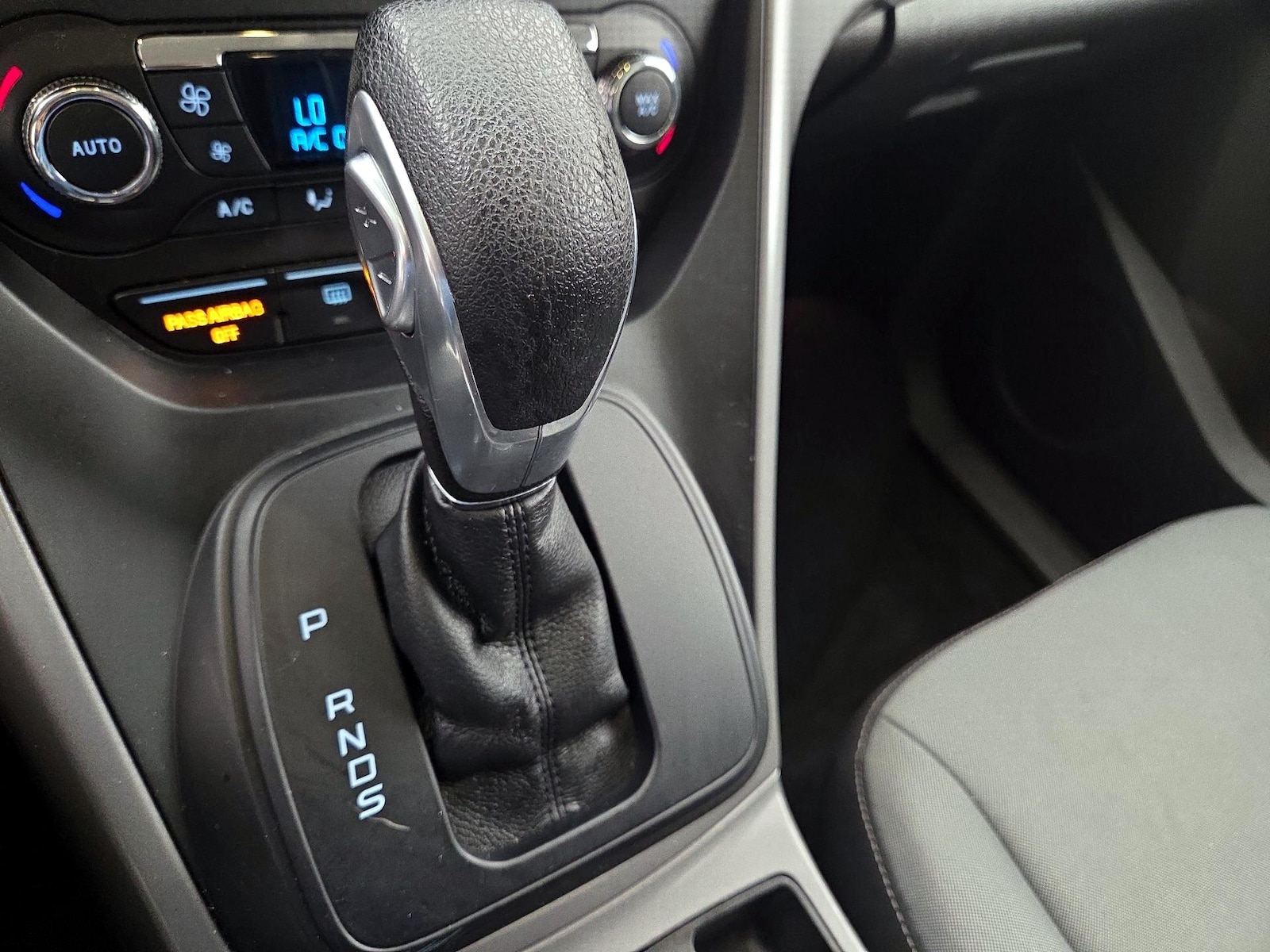 2016 Ford Escape SE - Photo 19