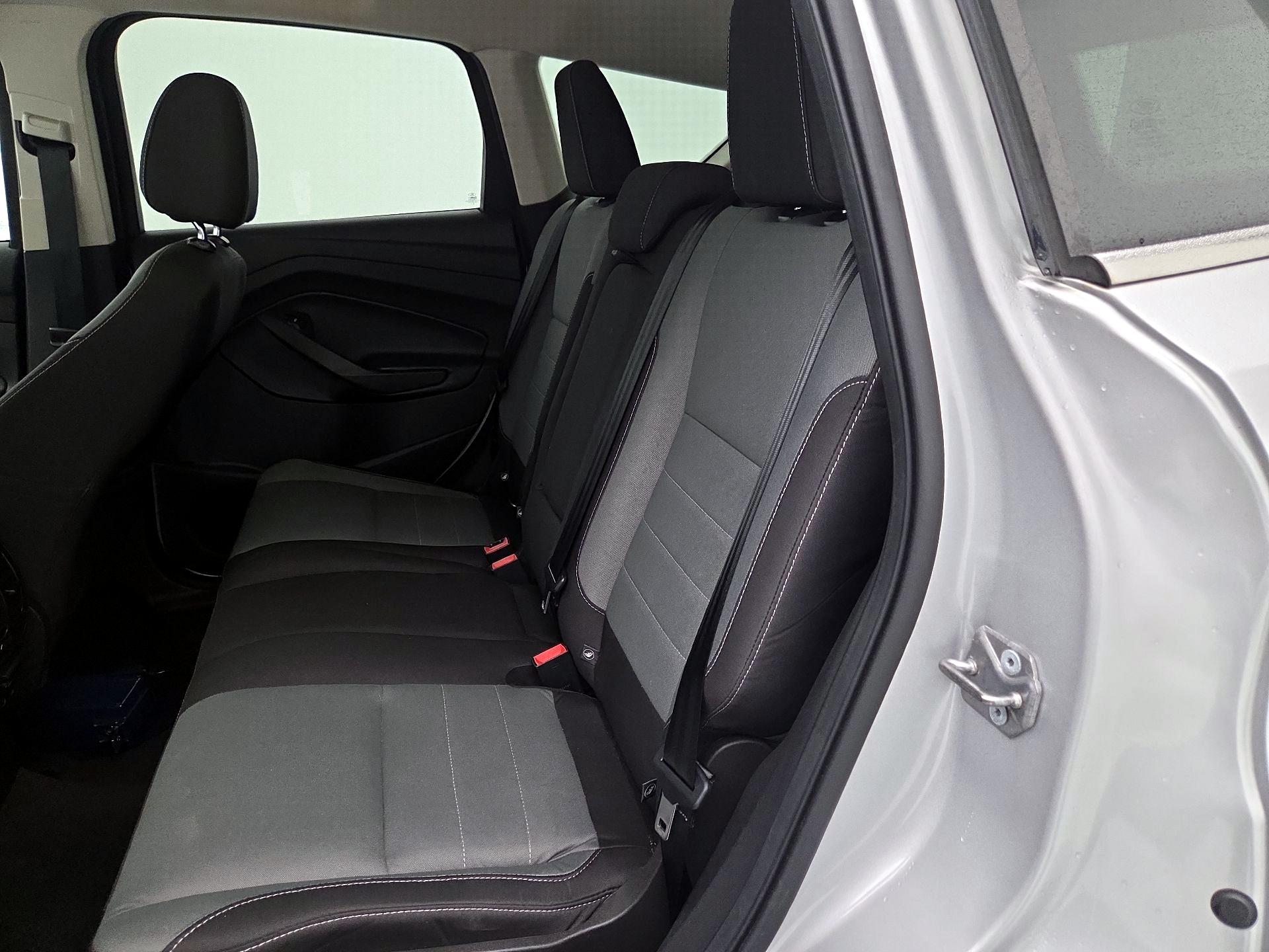 Thumbnail: 2016 Ford Escape - 19