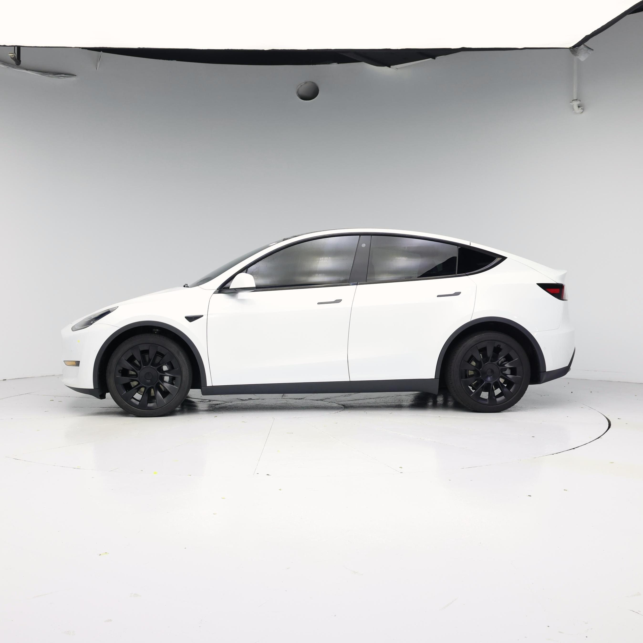 Thumbnail: 2022 Tesla Model Y - 3