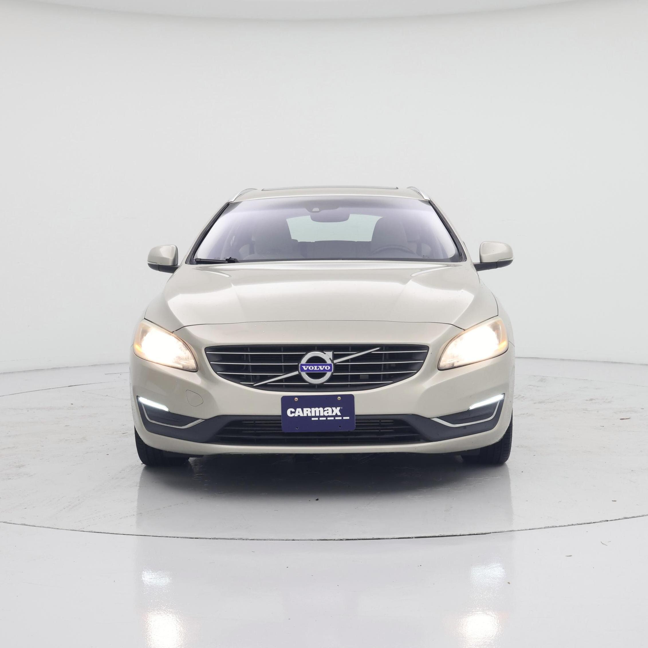 Thumbnail: 2017 Volvo V60 - 5
