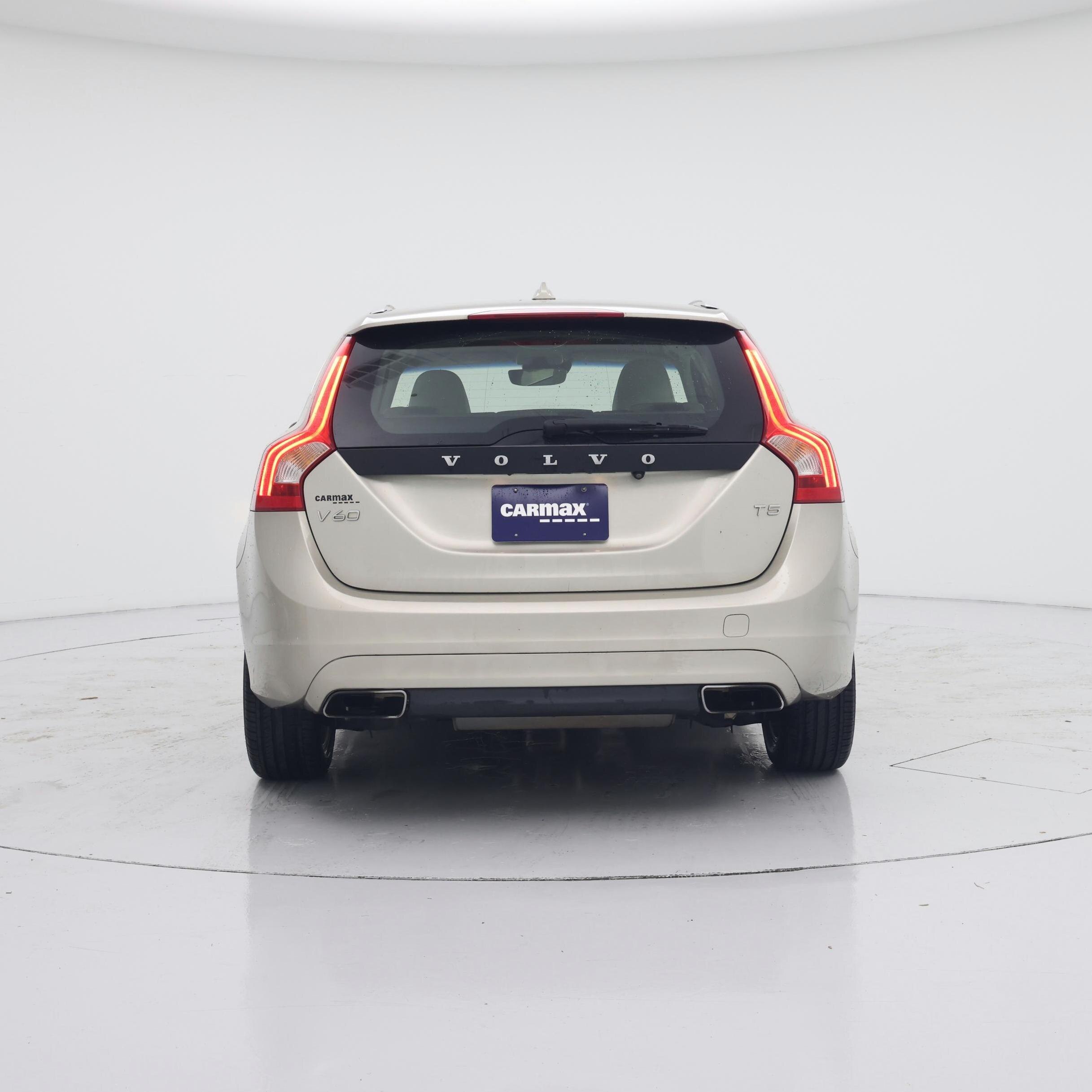 Thumbnail: 2017 Volvo V60 - 6