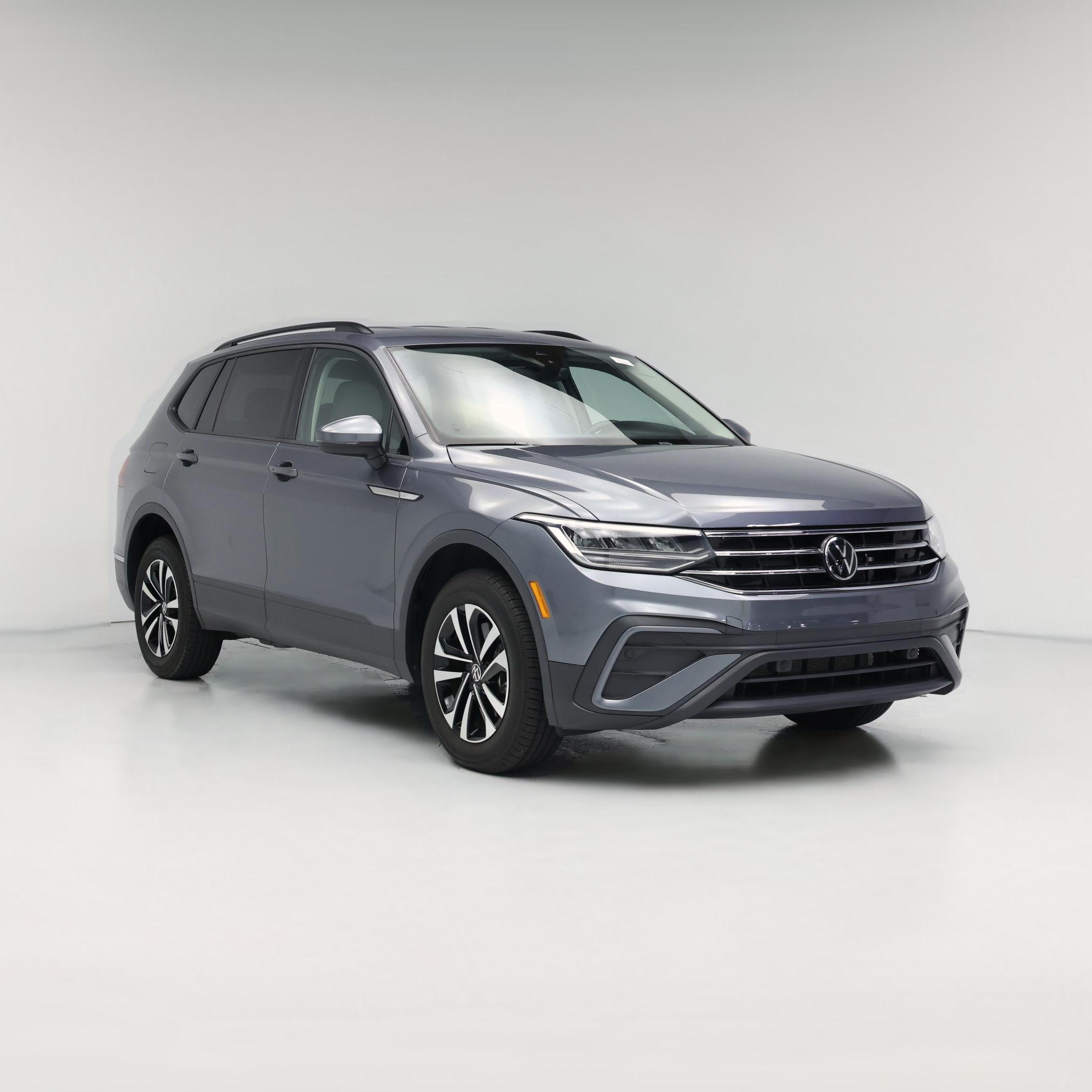 Thumbnail: 2022 Volkswagen Tiguan - 1