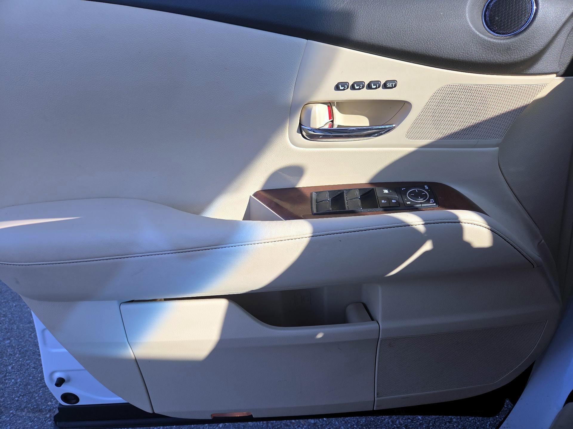 Thumbnail: 2014 Lexus RX - 12