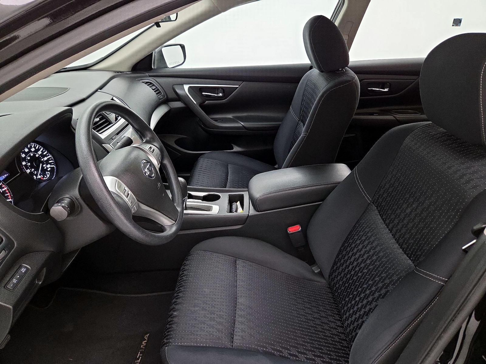 Power Seat(s) & Side Airbags